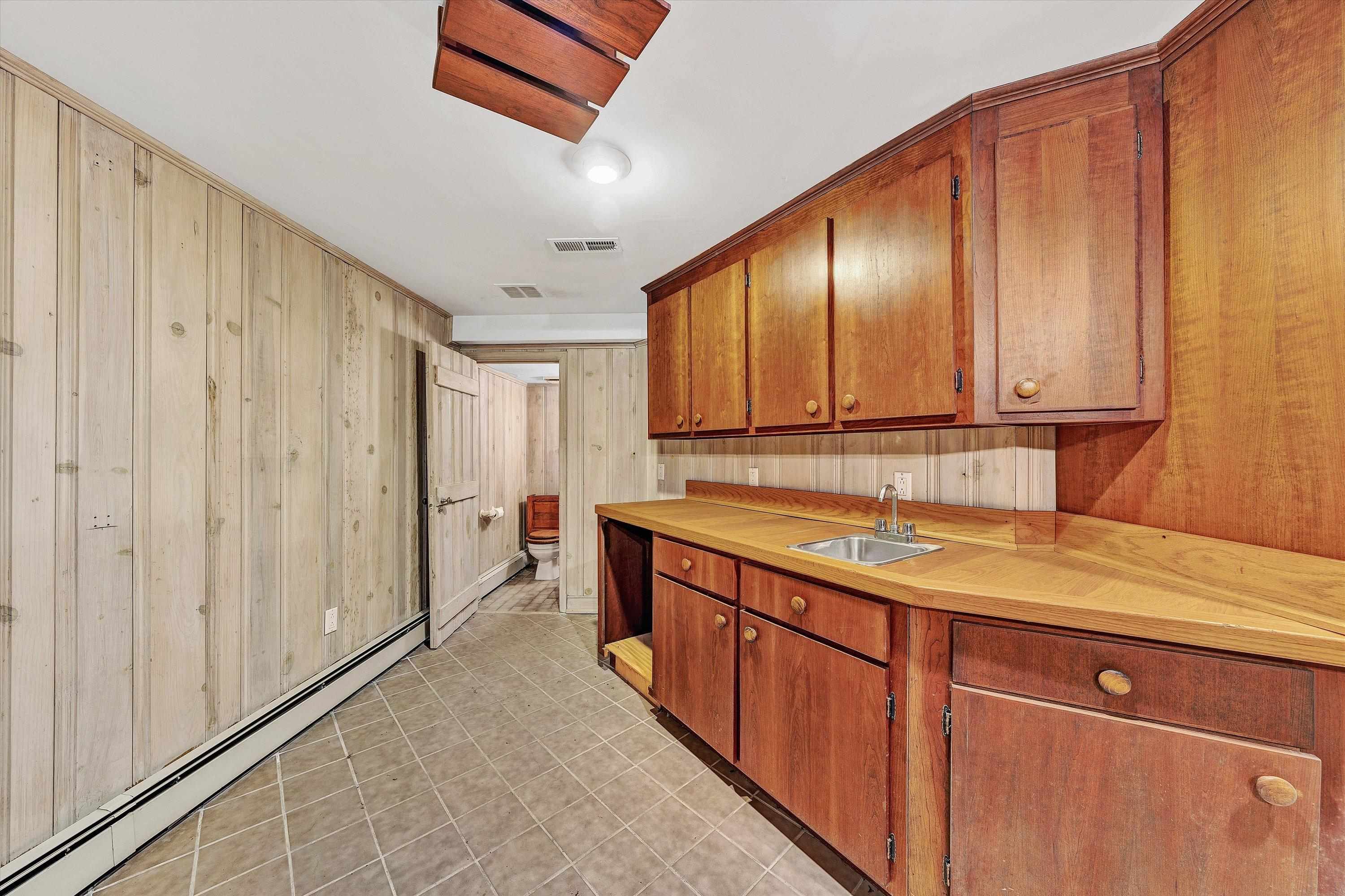 934 Commander Drive Roanoke VA 24019