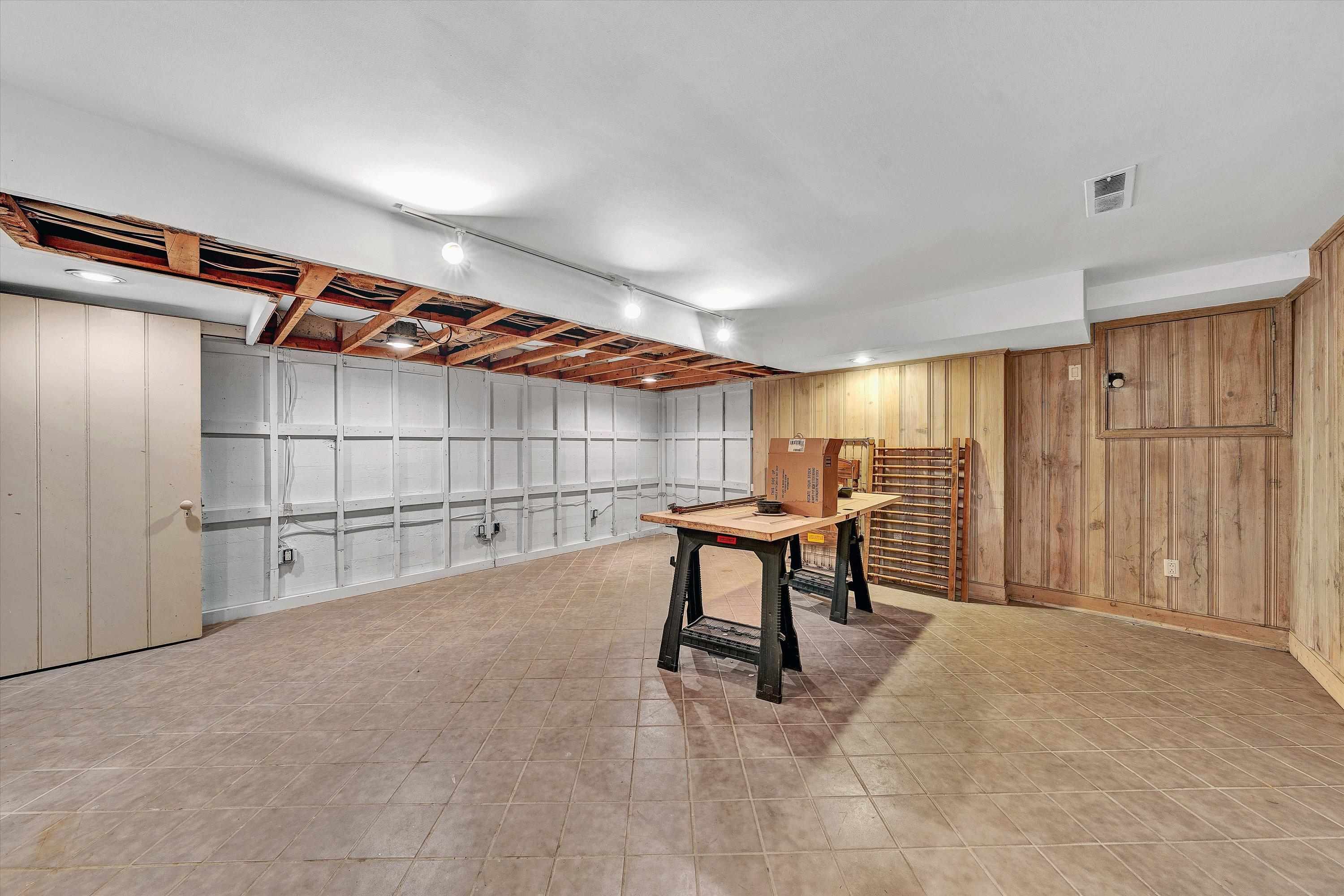 934 Commander Drive Roanoke VA 24019