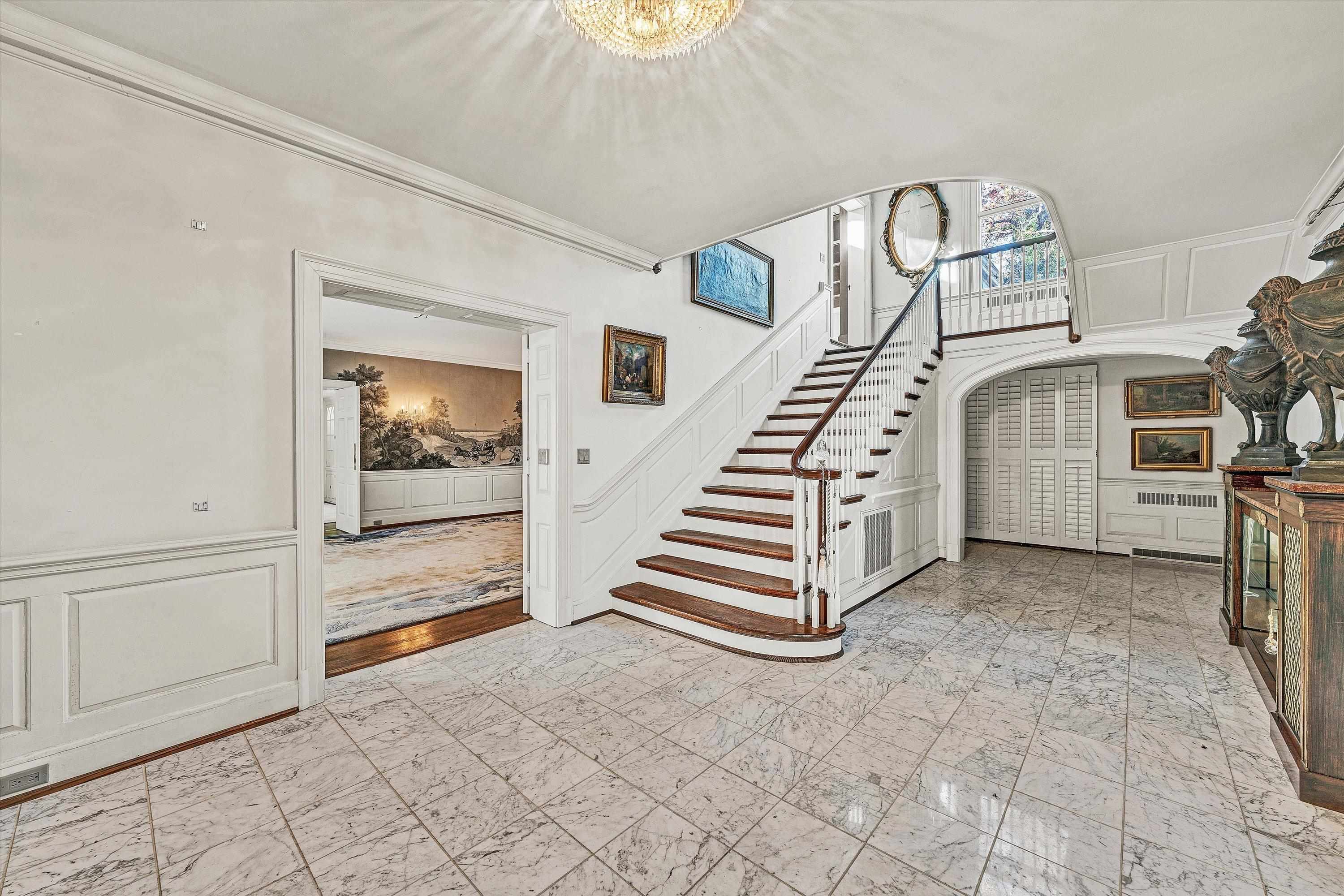 934 Commander Drive Roanoke VA 24019