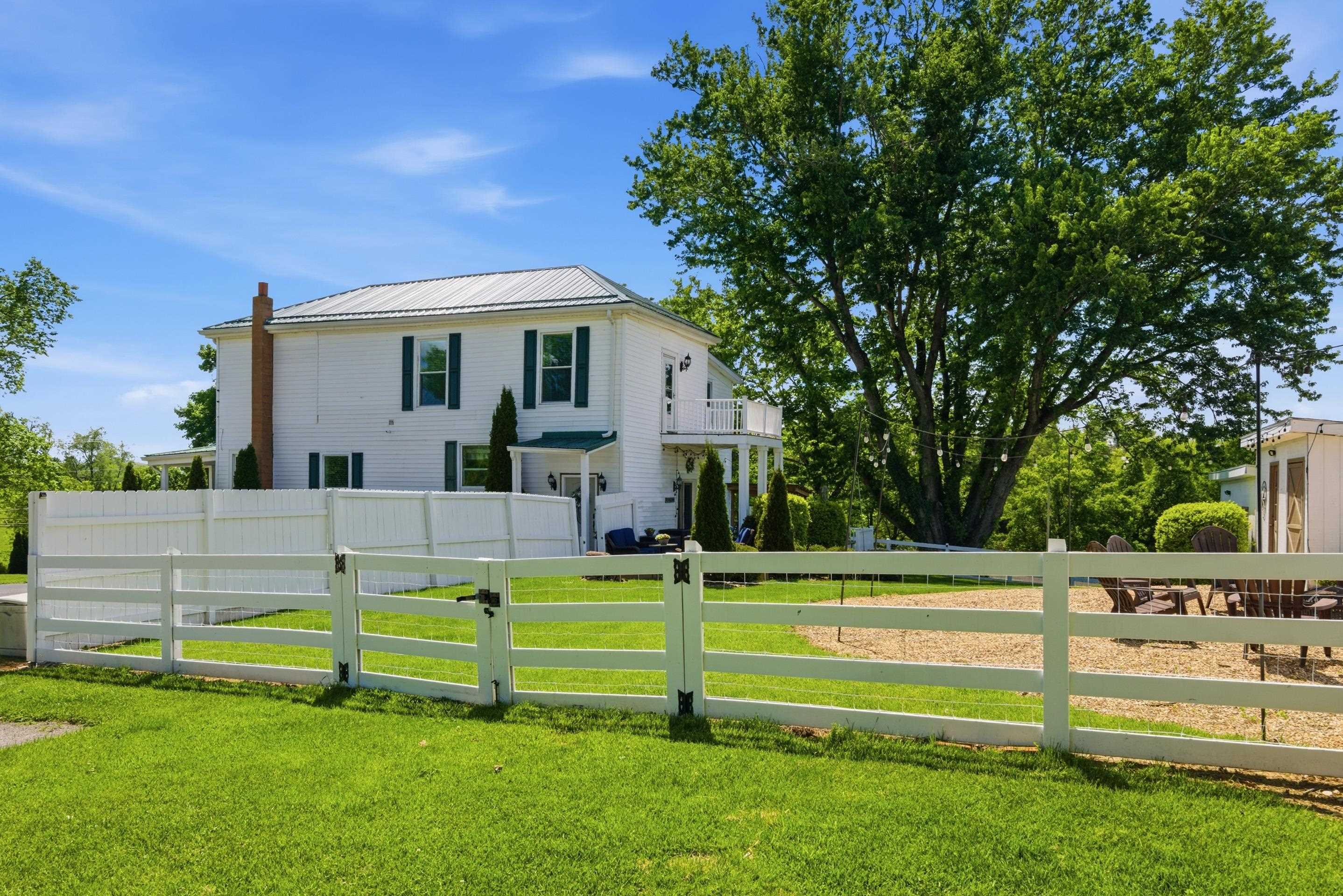 1834 Mud Pike Road Christiansburg VA 24073