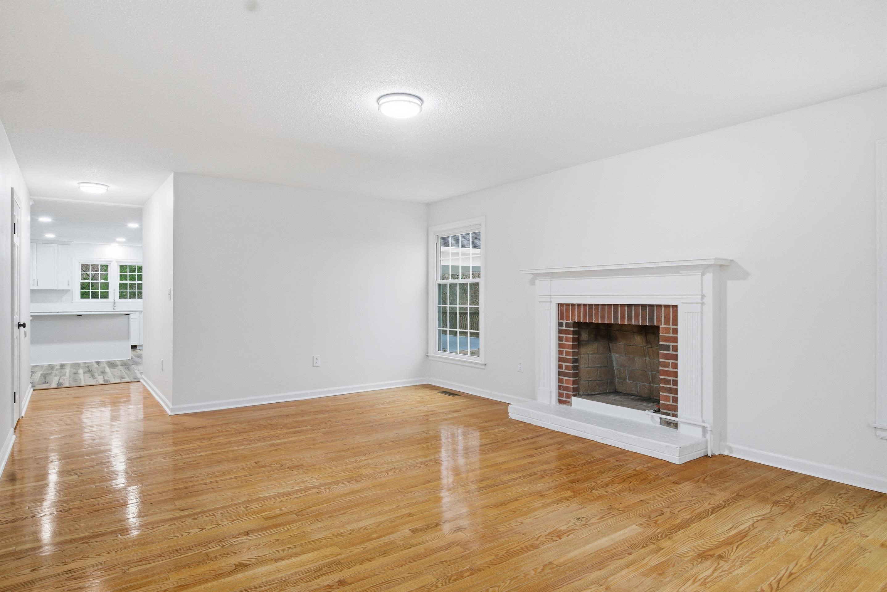 100 Sherwood None E Wytheville VA 24382