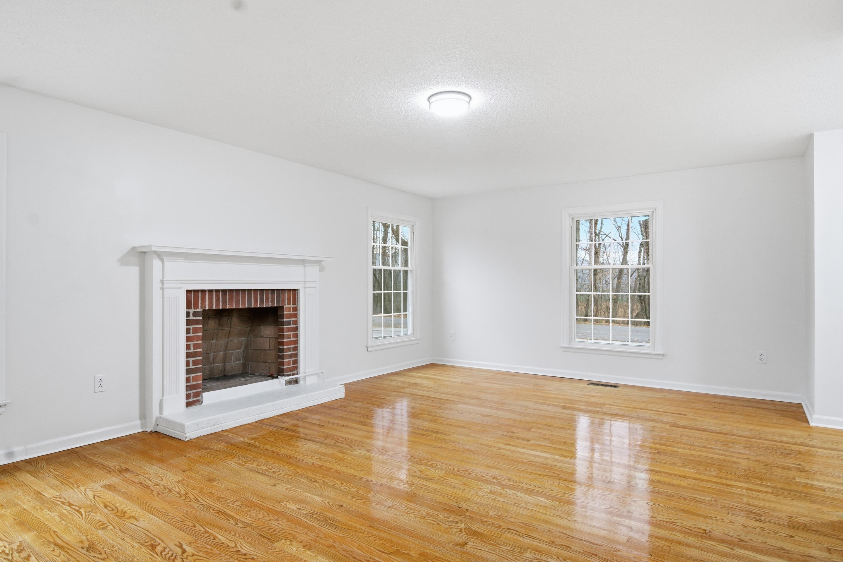 100 Sherwood None E Wytheville VA 24382