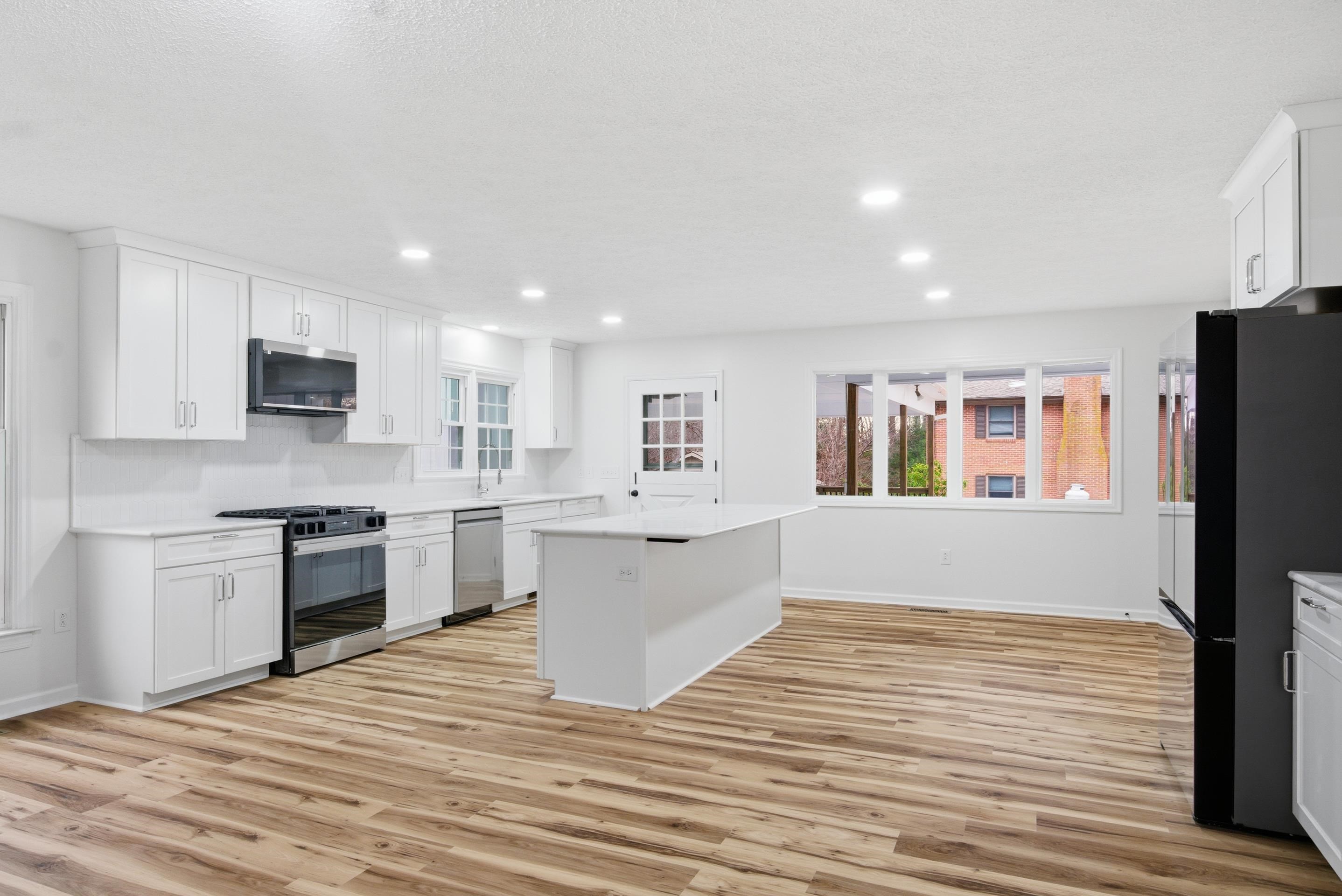 100 Sherwood None E Wytheville VA 24382