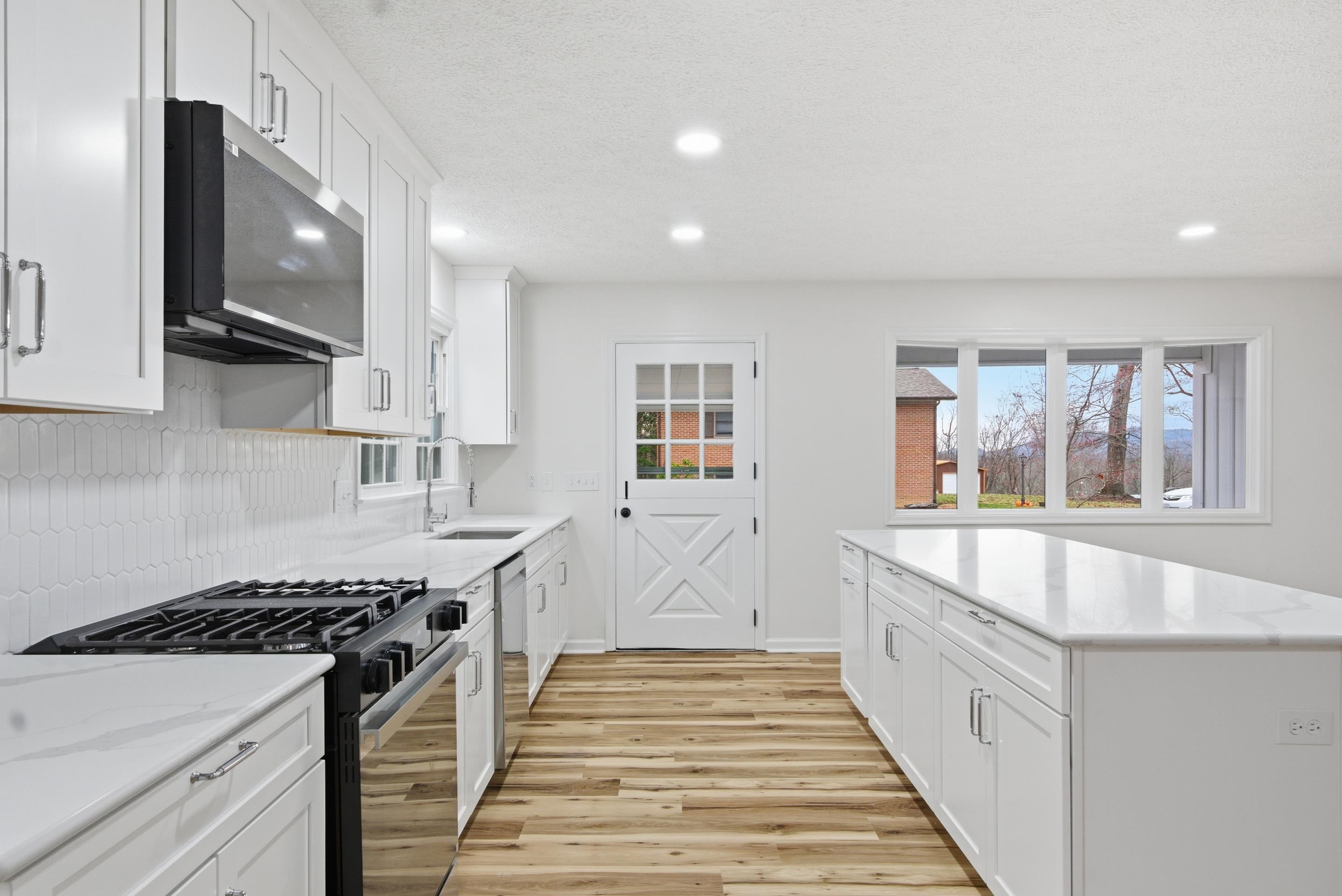 100 Sherwood None E Wytheville VA 24382