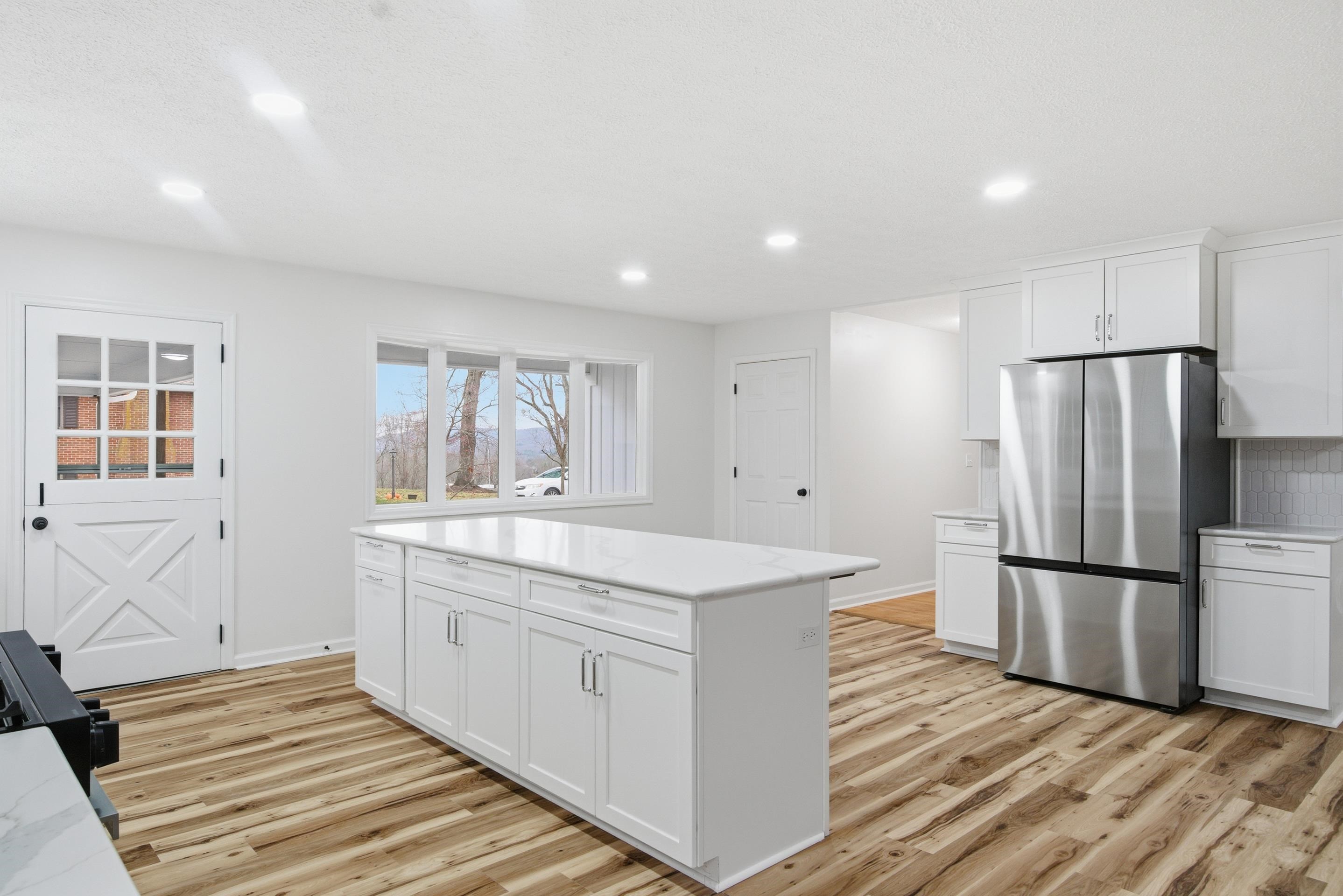 100 Sherwood None E Wytheville VA 24382