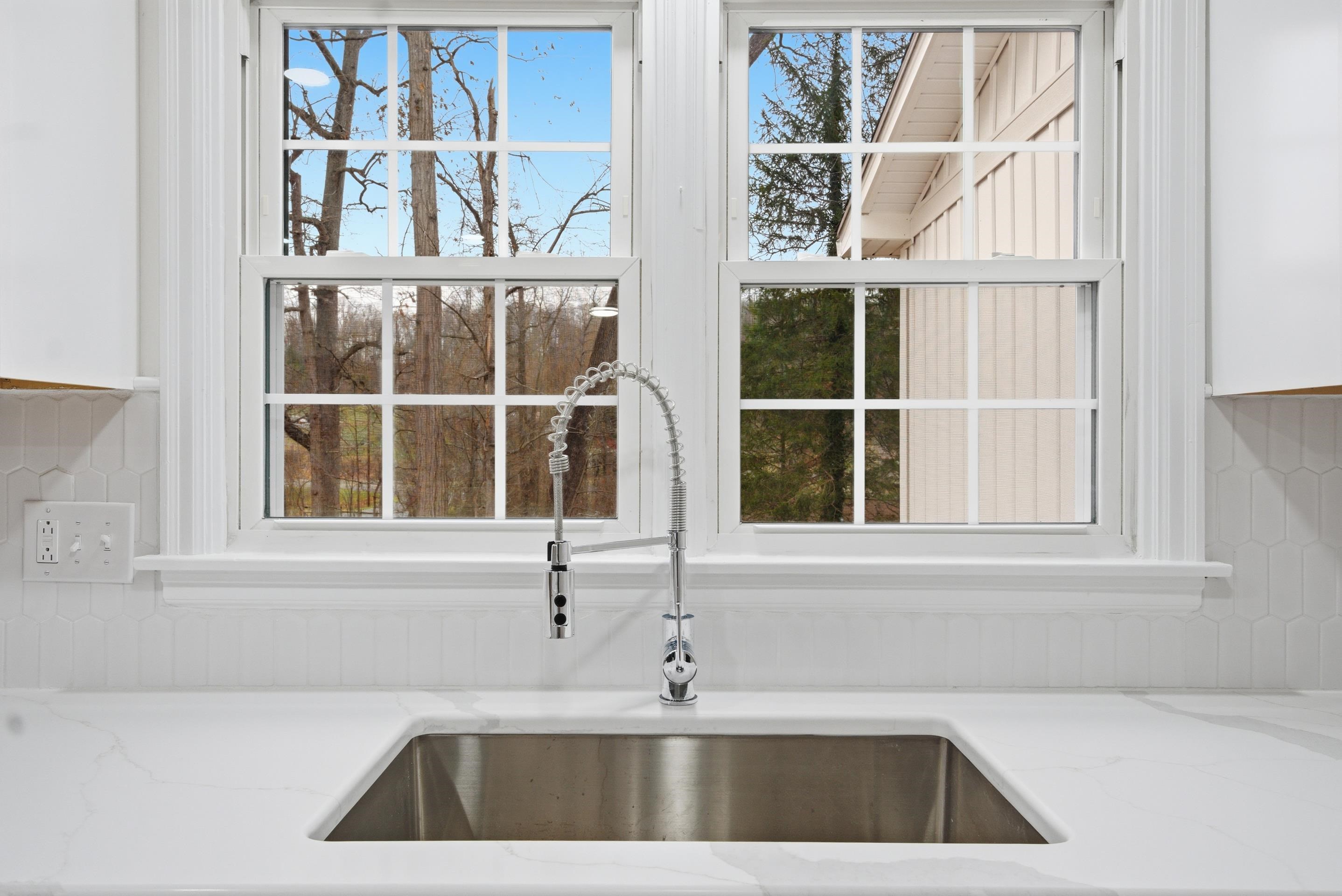 100 Sherwood None E Wytheville VA 24382