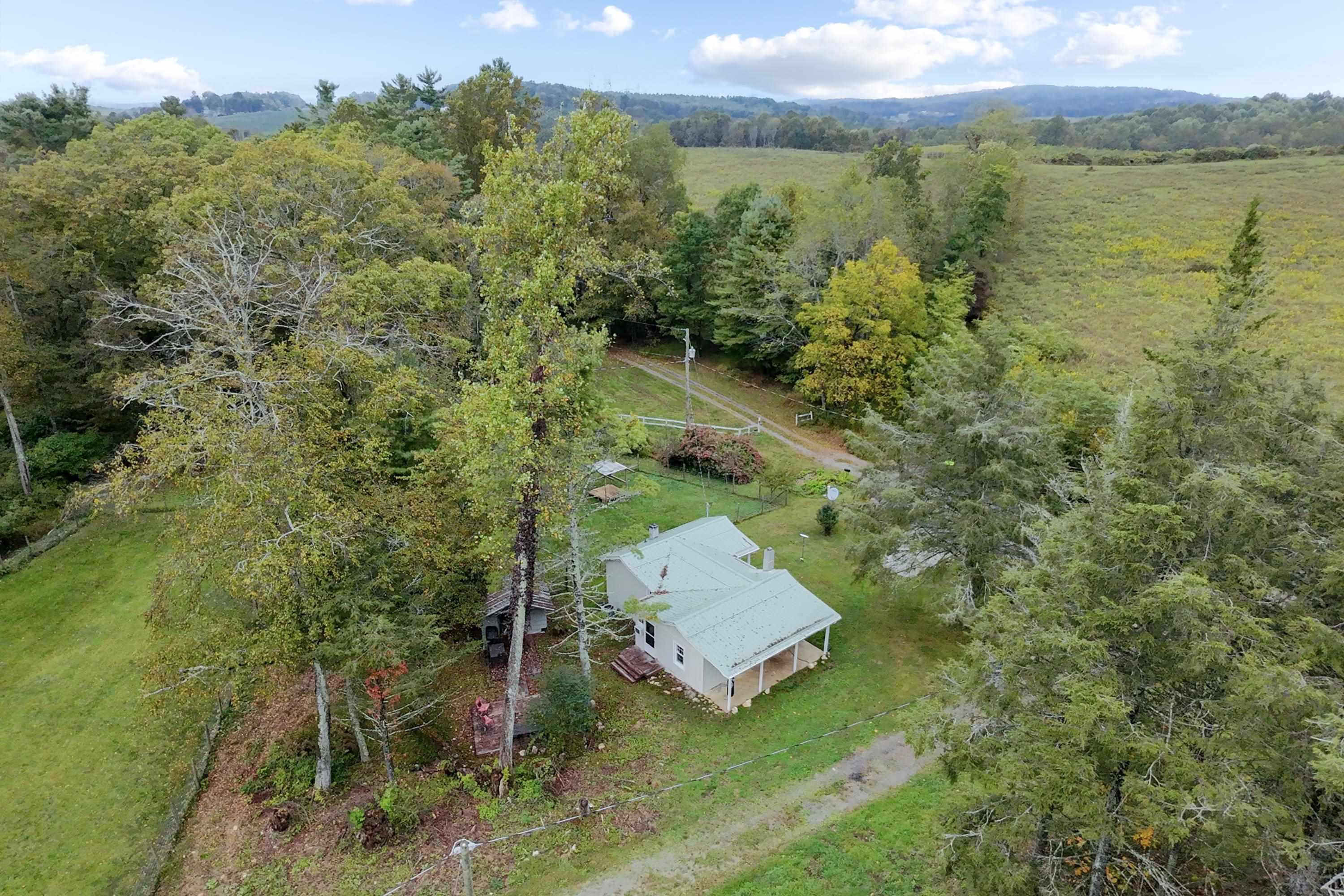 487 Dry Twig Road Laurel Fork VA 24352