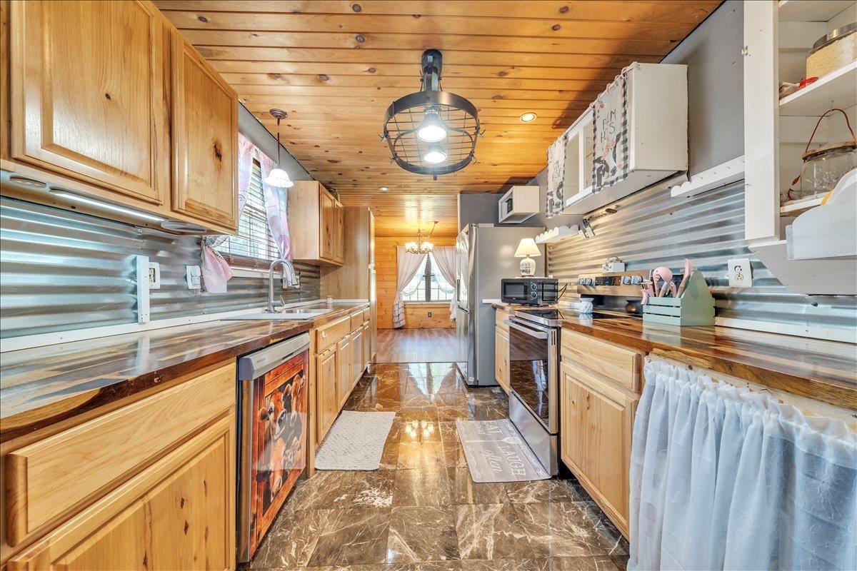 129 Fayette Street Pulaski VA 24301