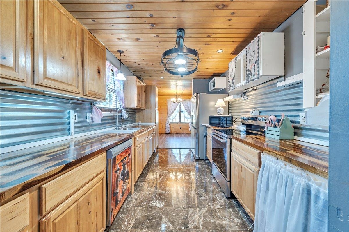 129 Fayette Street Pulaski VA 24301