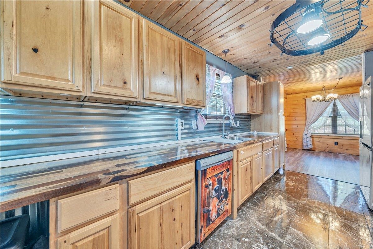 129 Fayette Street Pulaski VA 24301