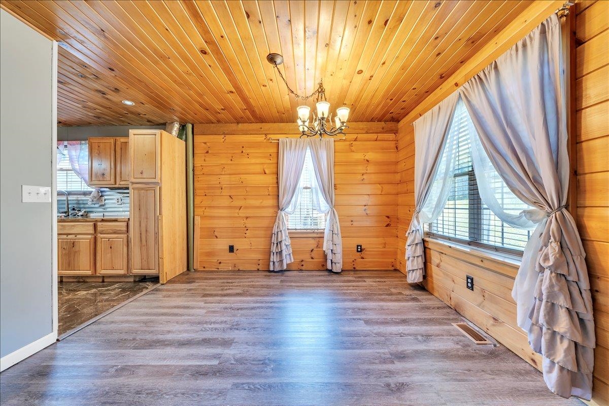 129 Fayette Street Pulaski VA 24301