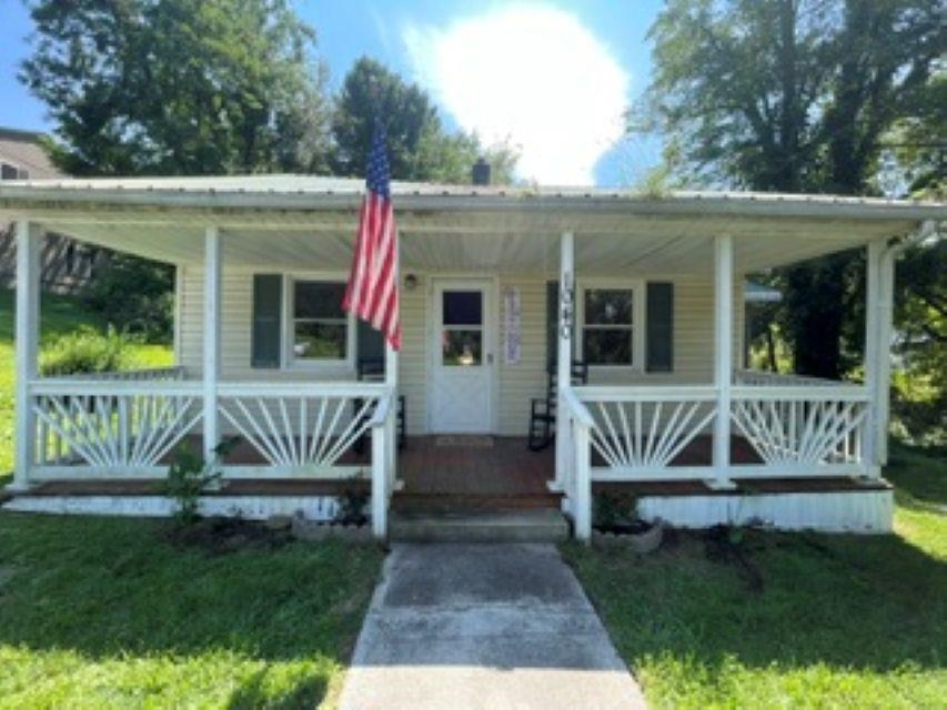 1040 Long Street Christiansburg VA 24073