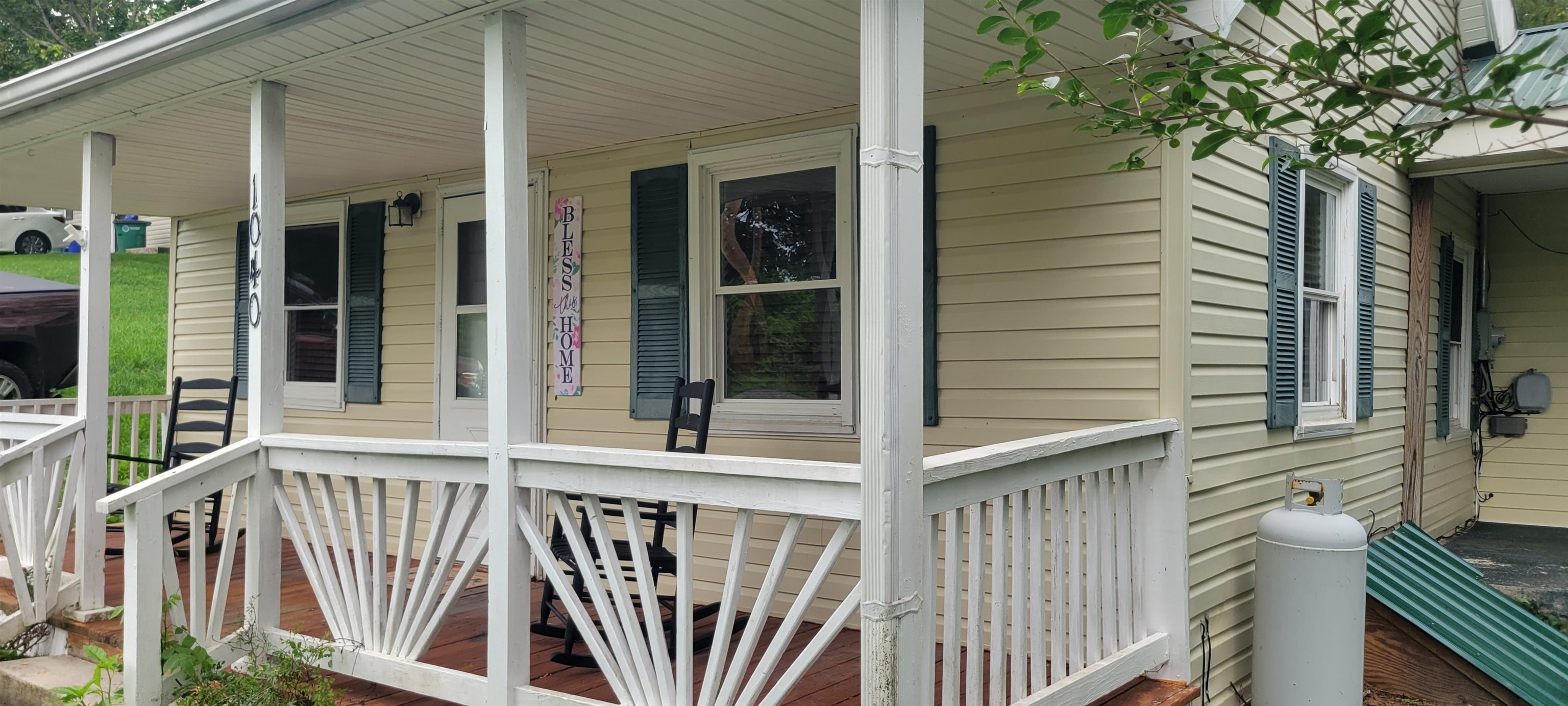 1040 Long Street Christiansburg VA 24073