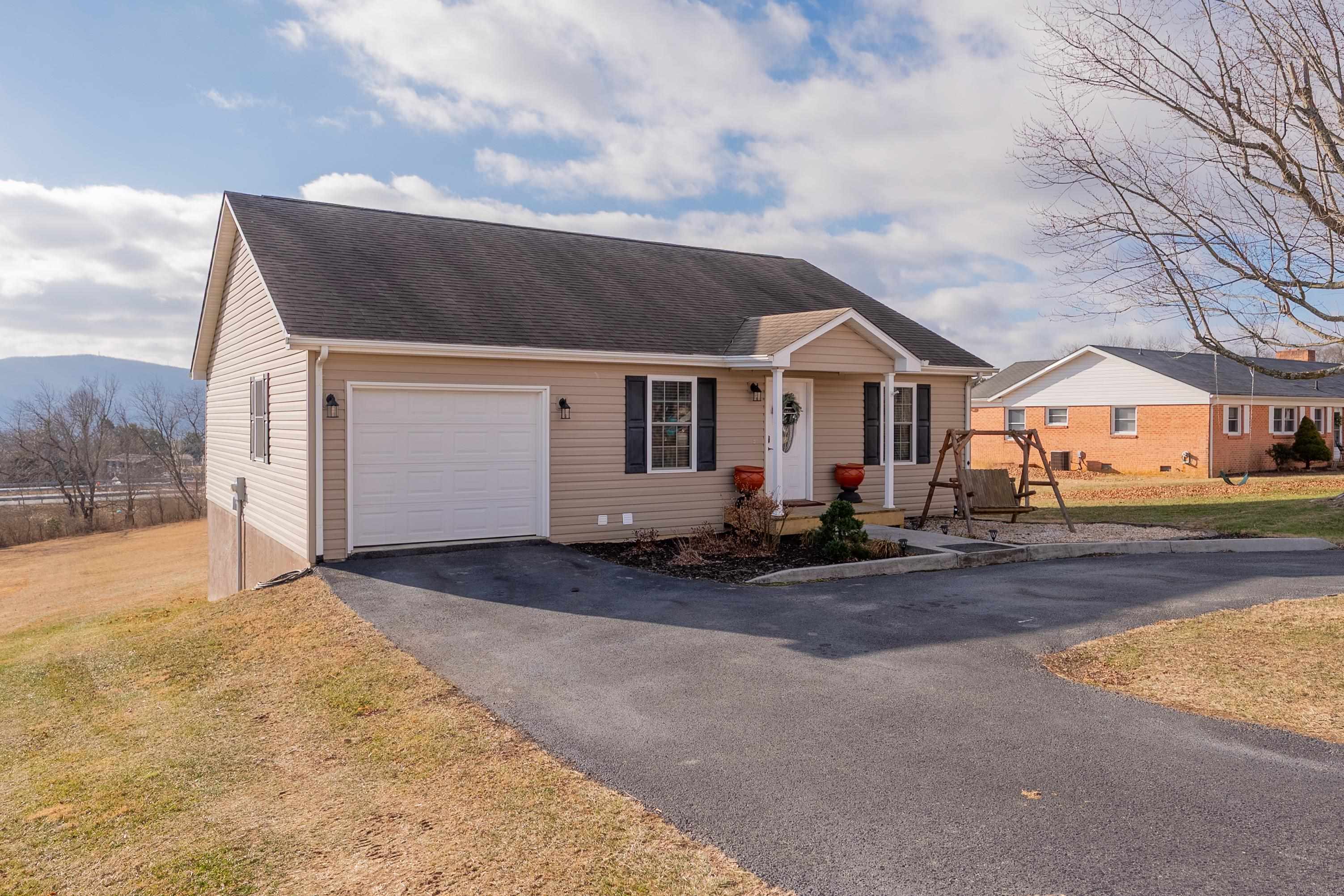 965 Holston Road Wytheville VA 24382