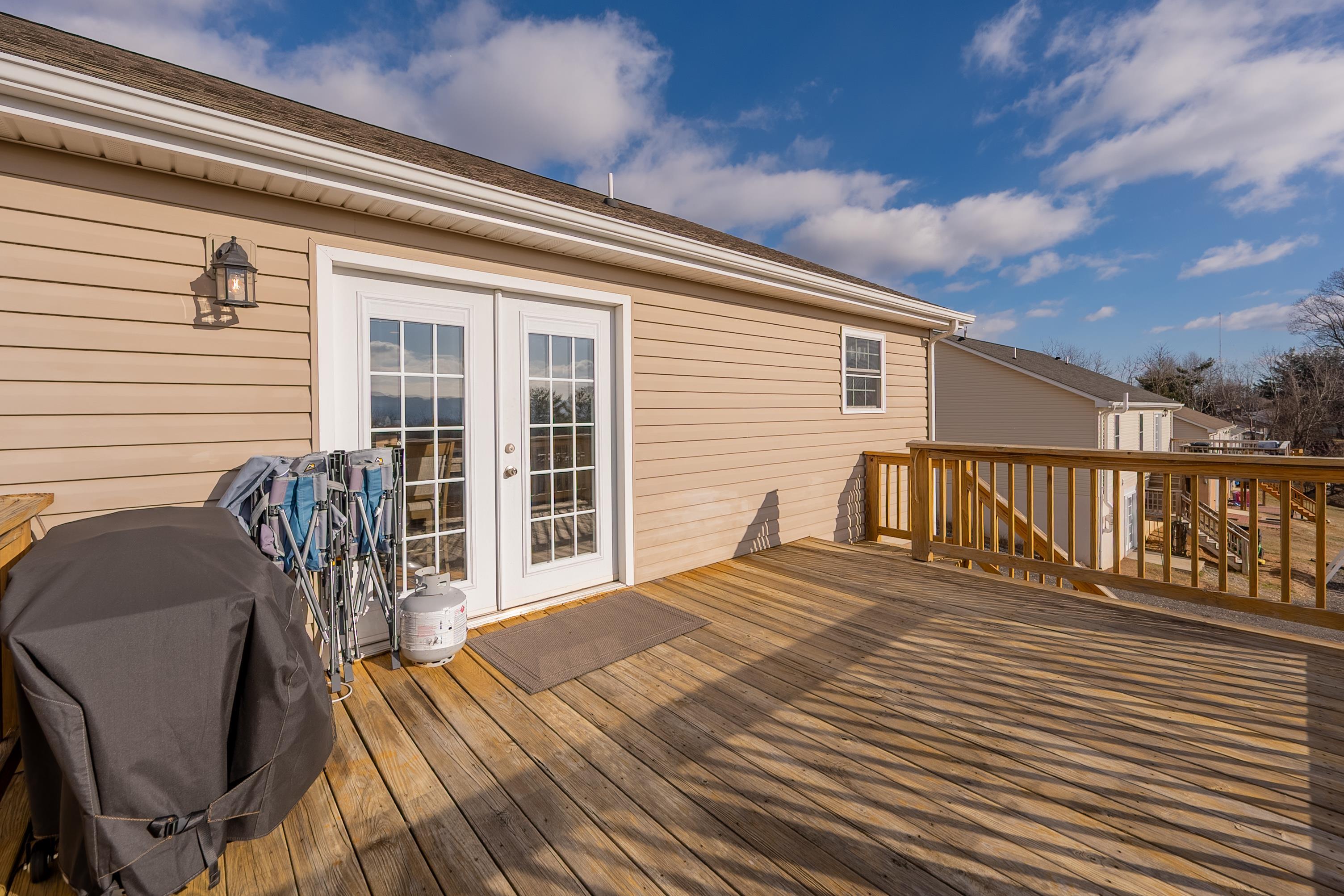 965 Holston Road Wytheville VA 24382