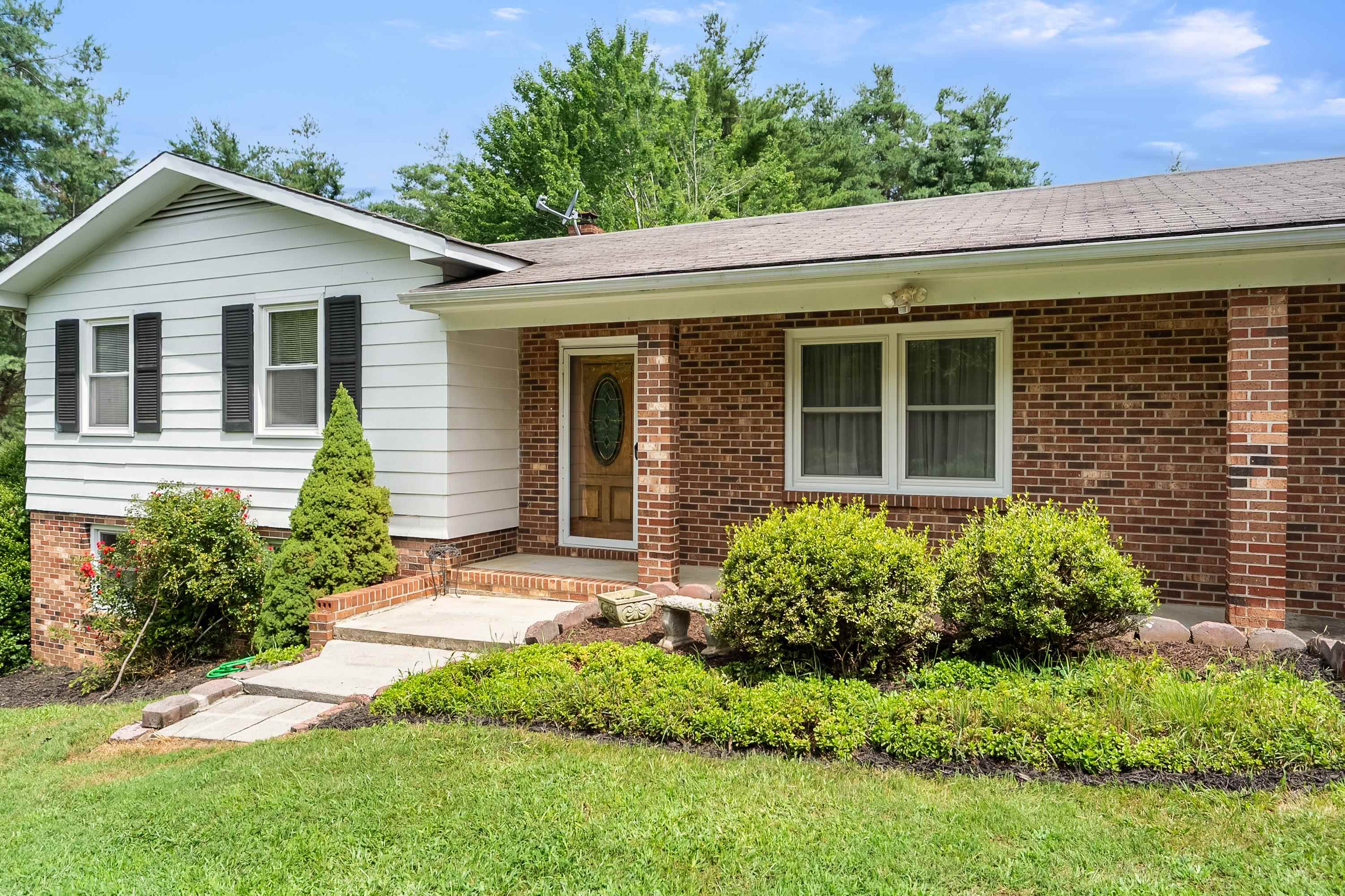 103 Grand Oaks Lane Independence VA 24348