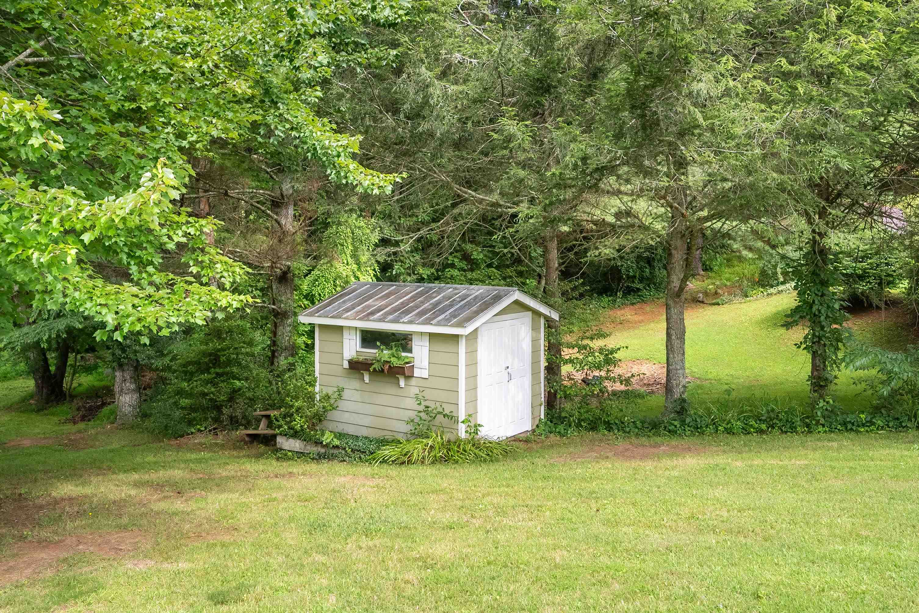 103 Grand Oaks Lane Independence VA 24348