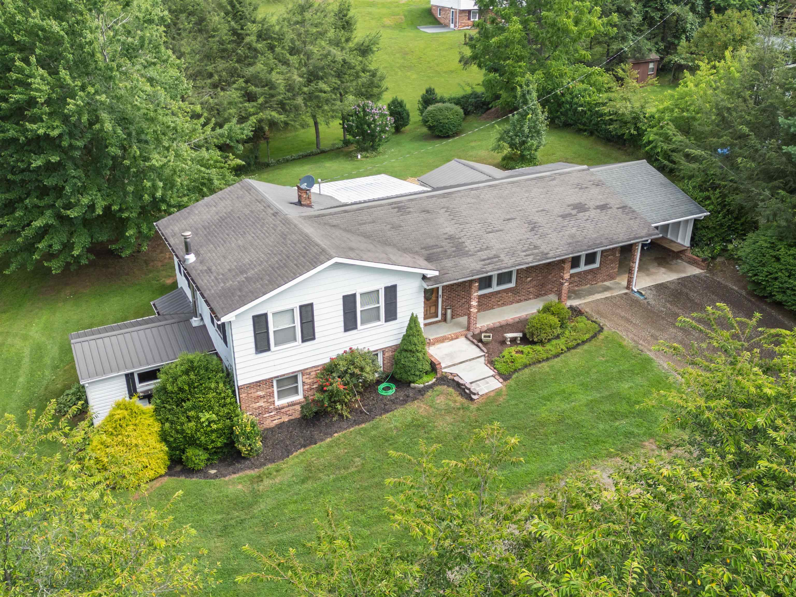 103 Grand Oaks Lane Independence VA 24348