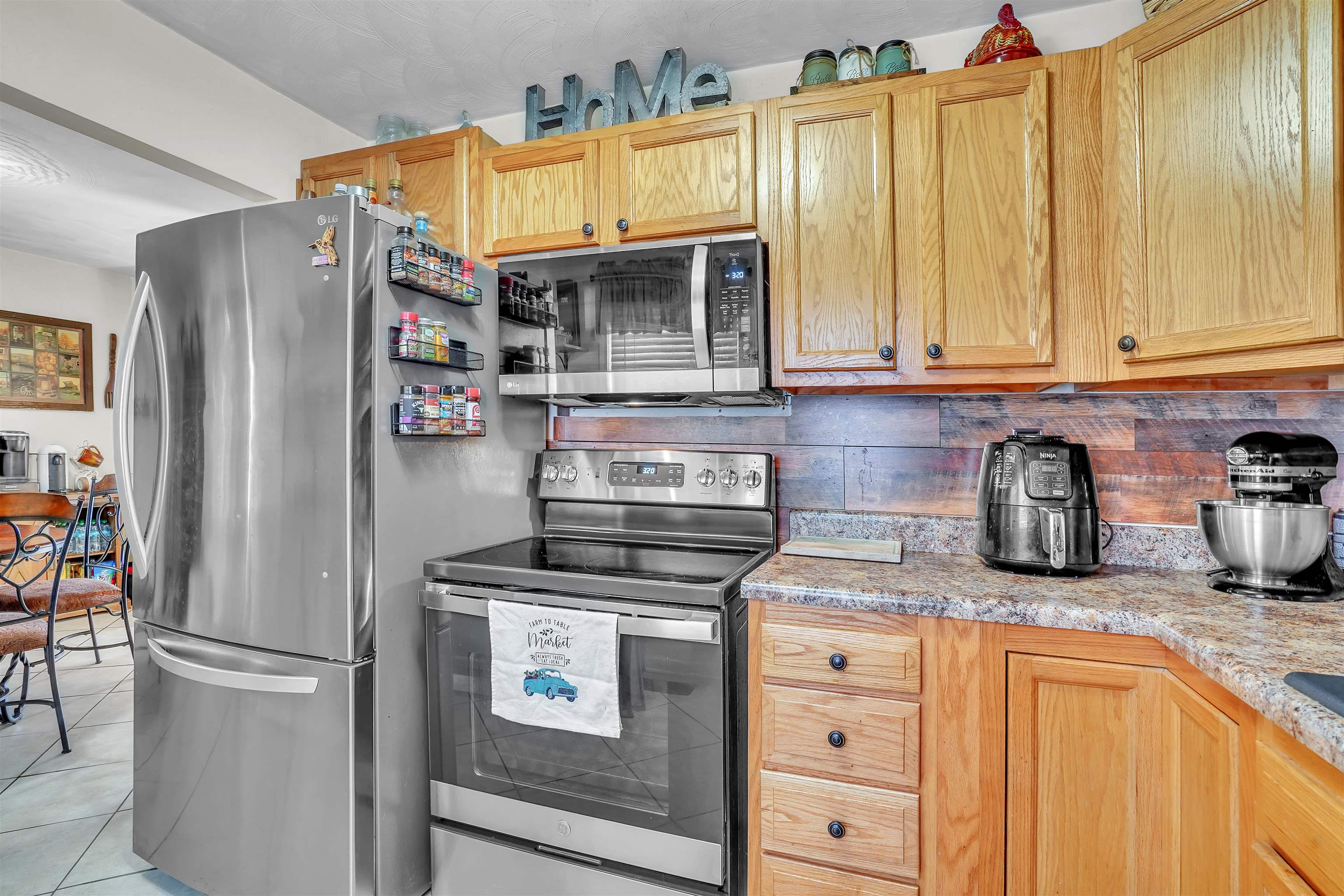 408 Hopkins Street Narrows VA 24124