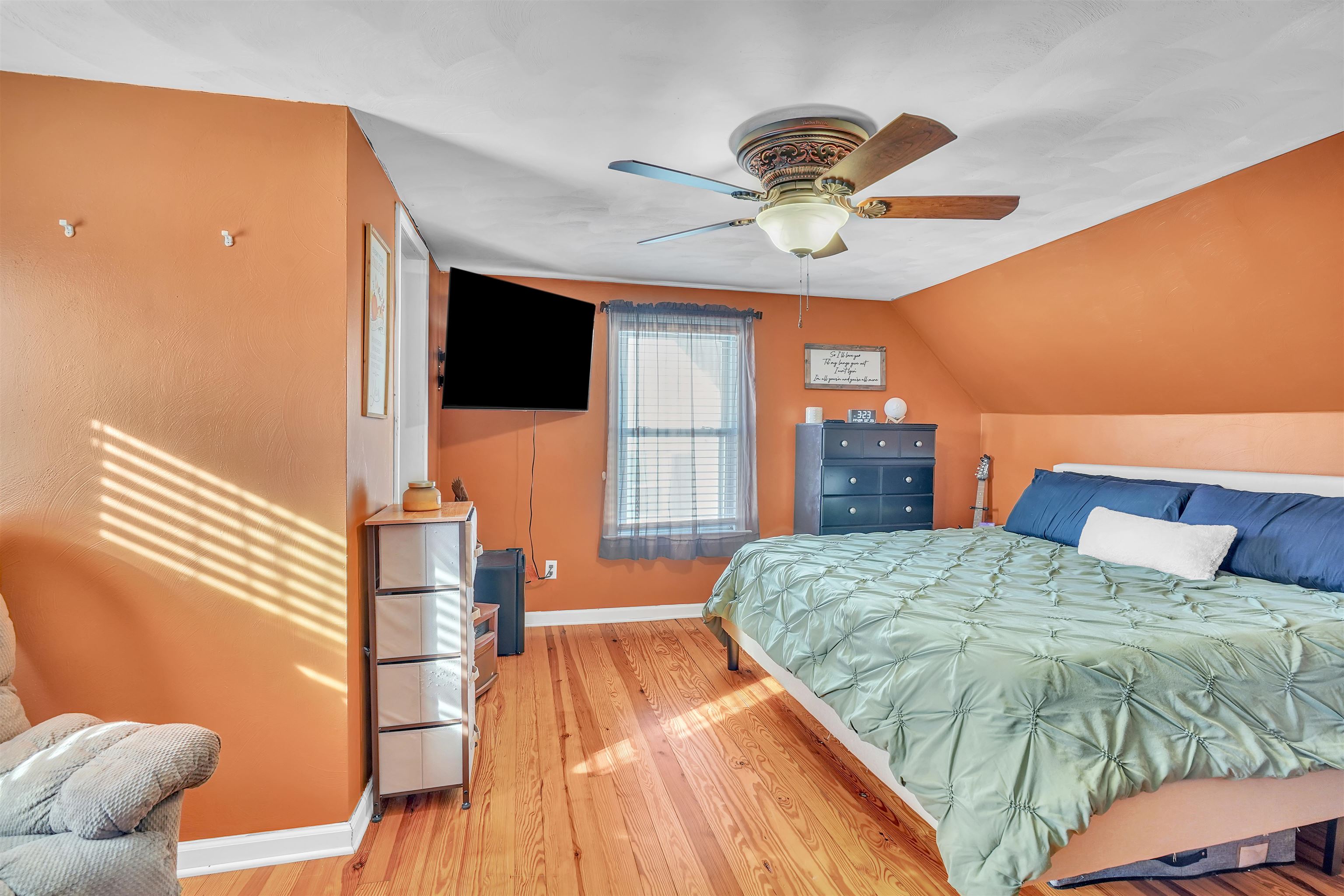 408 Hopkins Street Narrows VA 24124