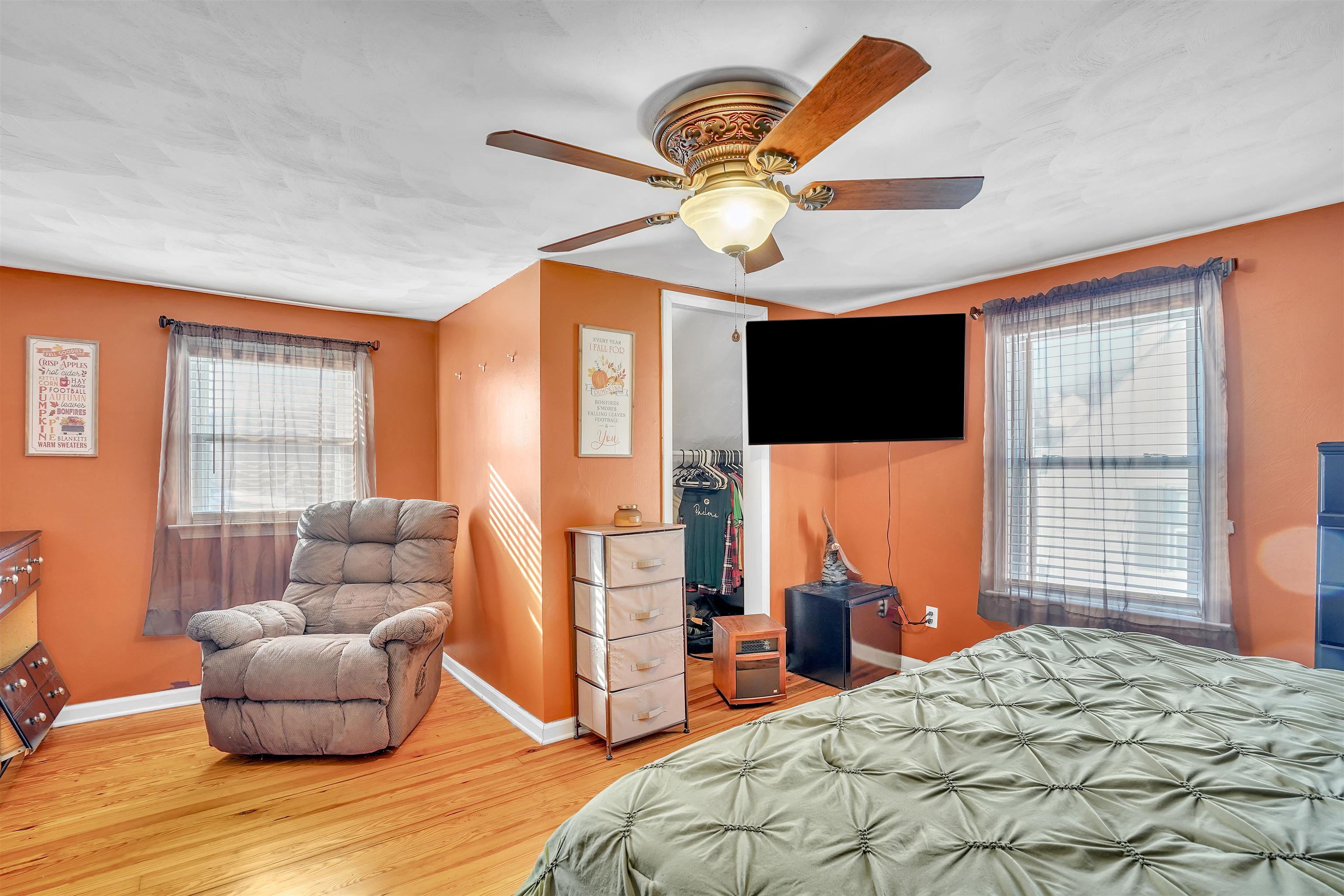 408 Hopkins Street Narrows VA 24124