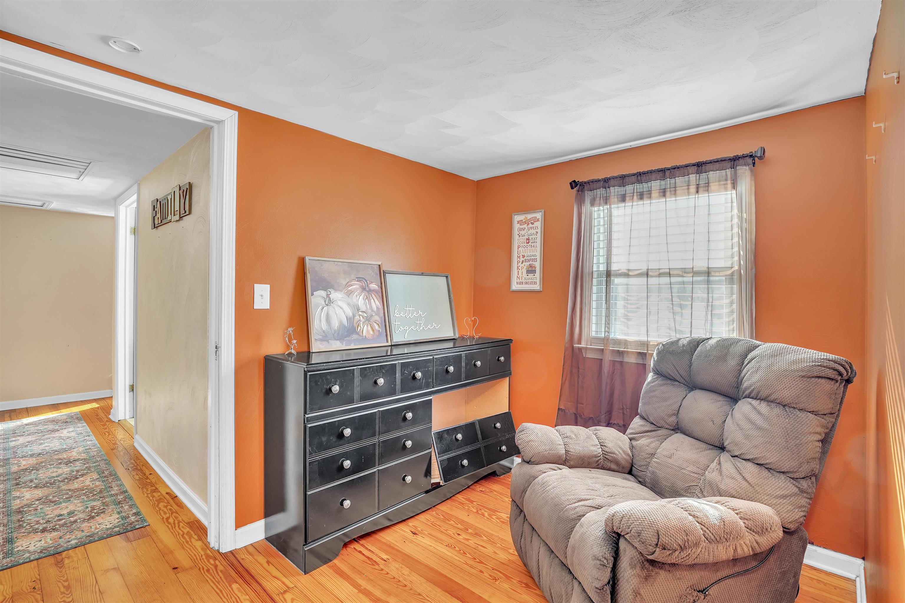 408 Hopkins Street Narrows VA 24124