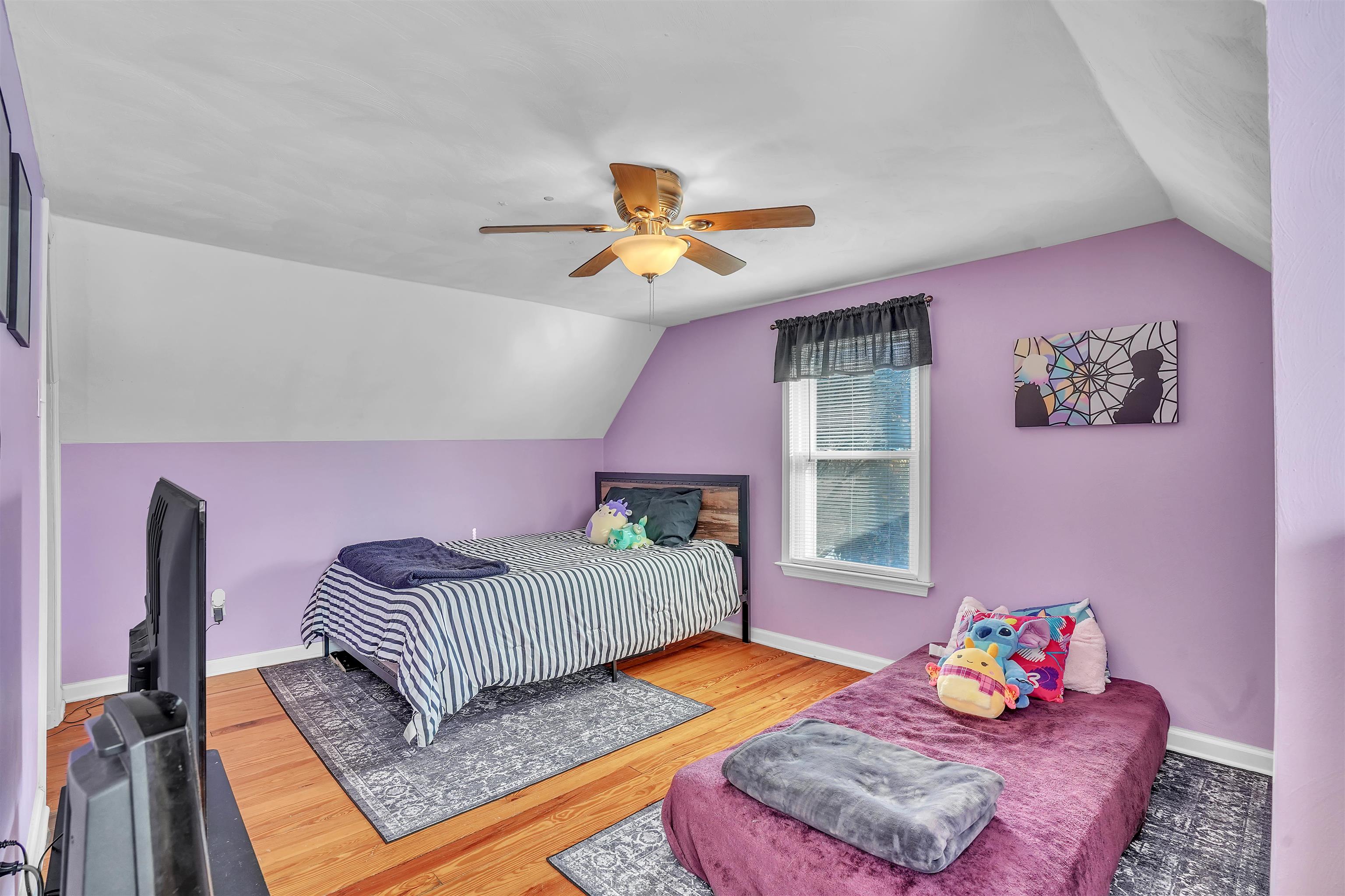 408 Hopkins Street Narrows VA 24124