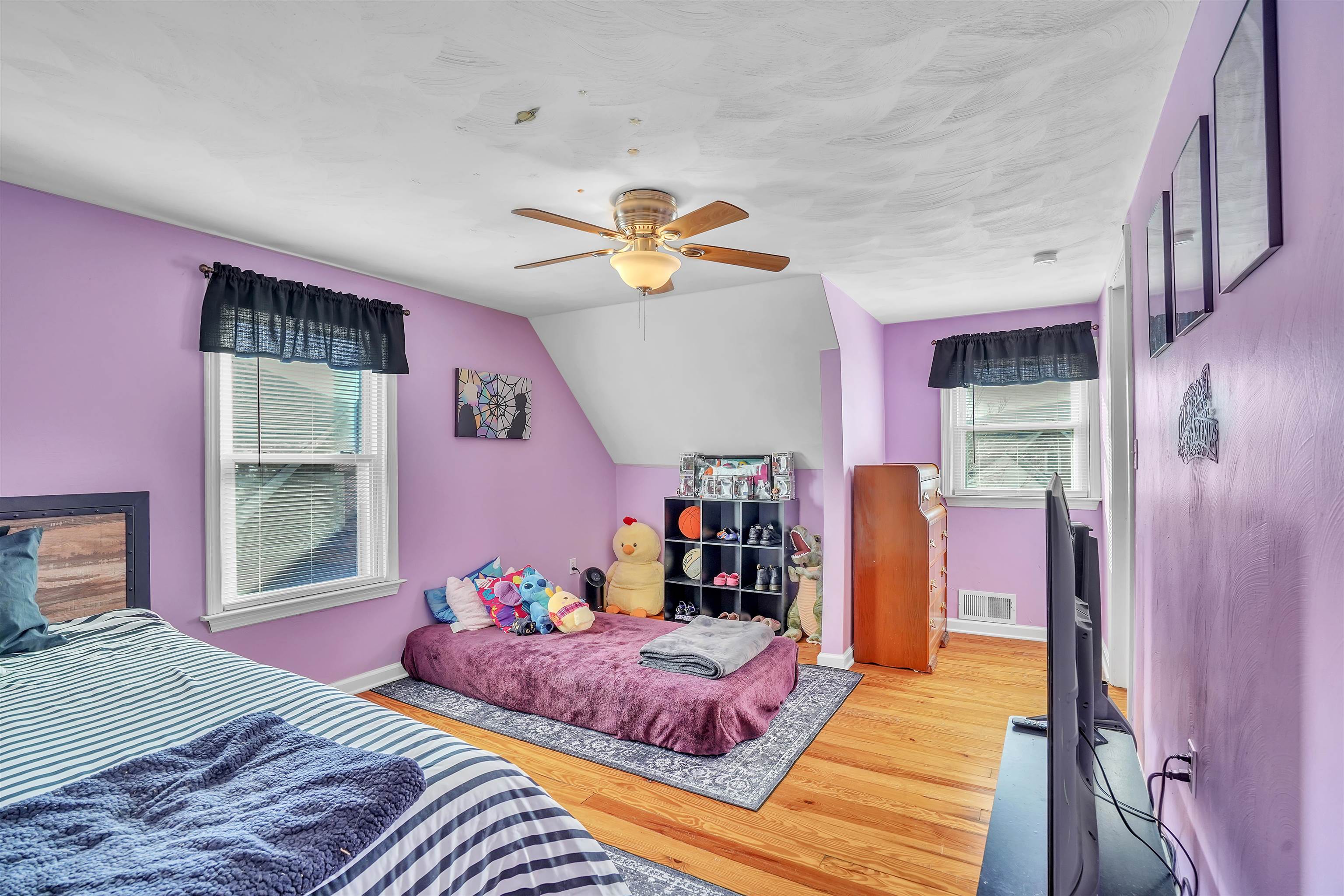 408 Hopkins Street Narrows VA 24124