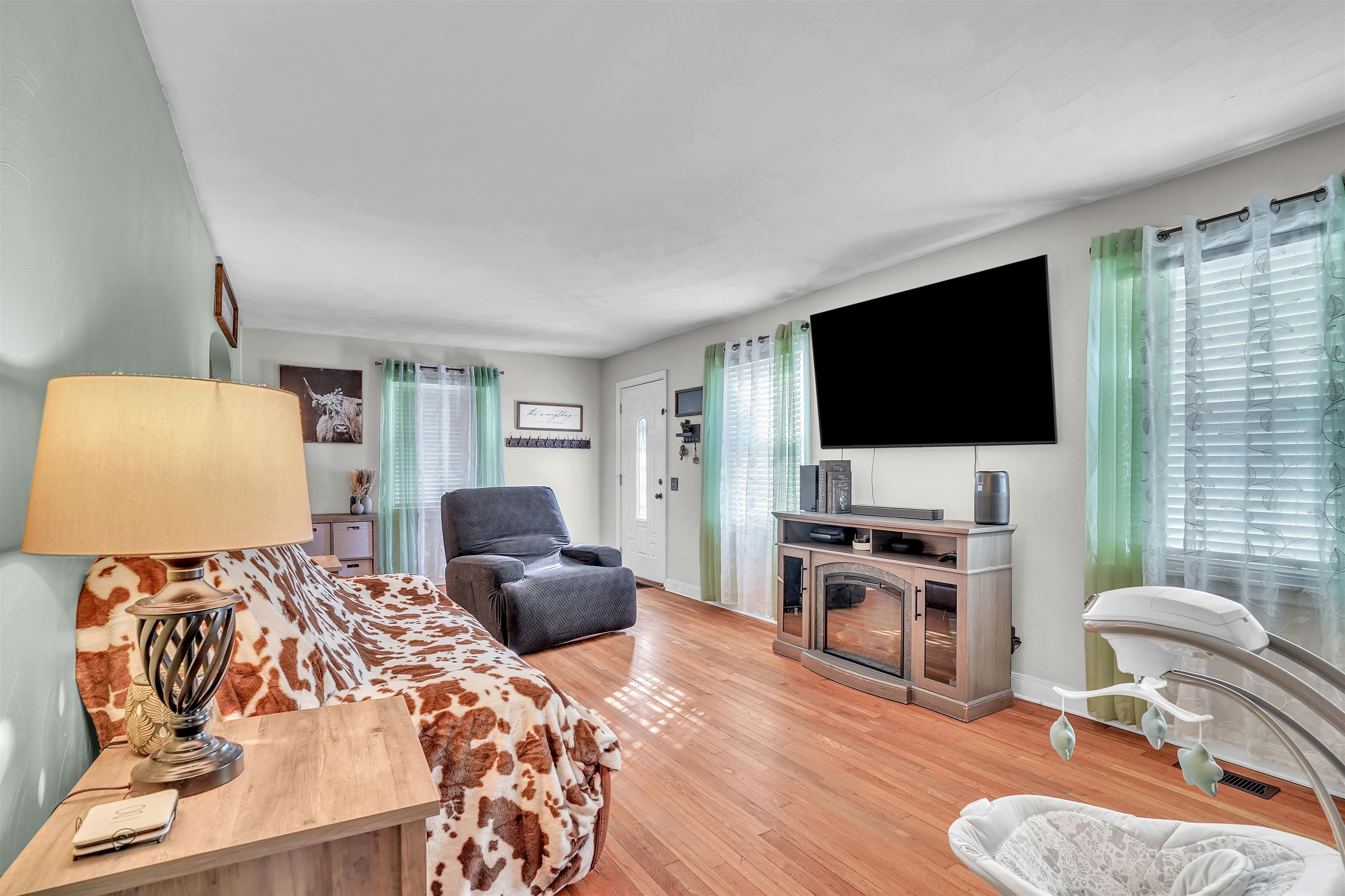 408 Hopkins Street Narrows VA 24124