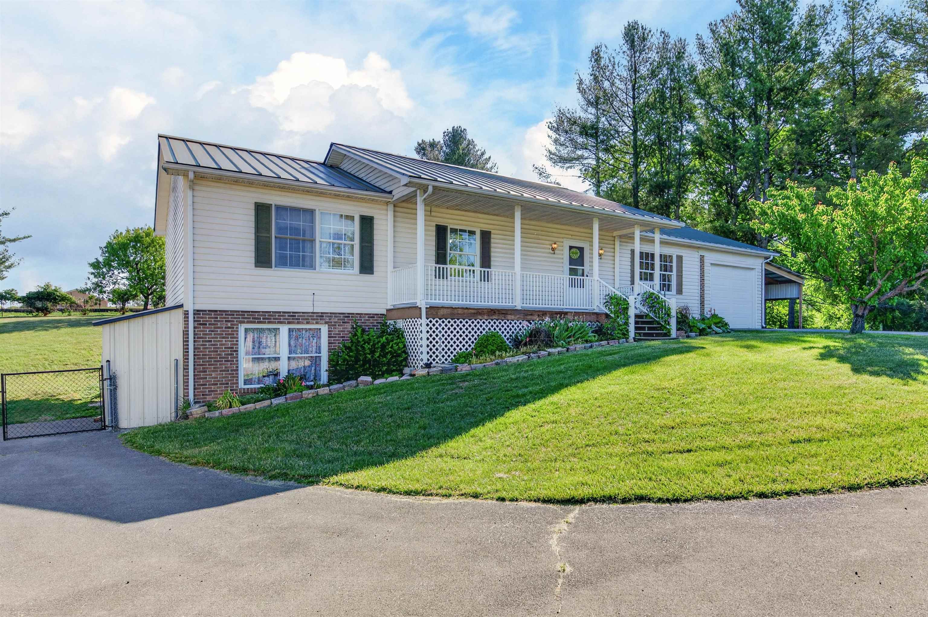 2063 Webbs Mill Road N Floyd VA 24091