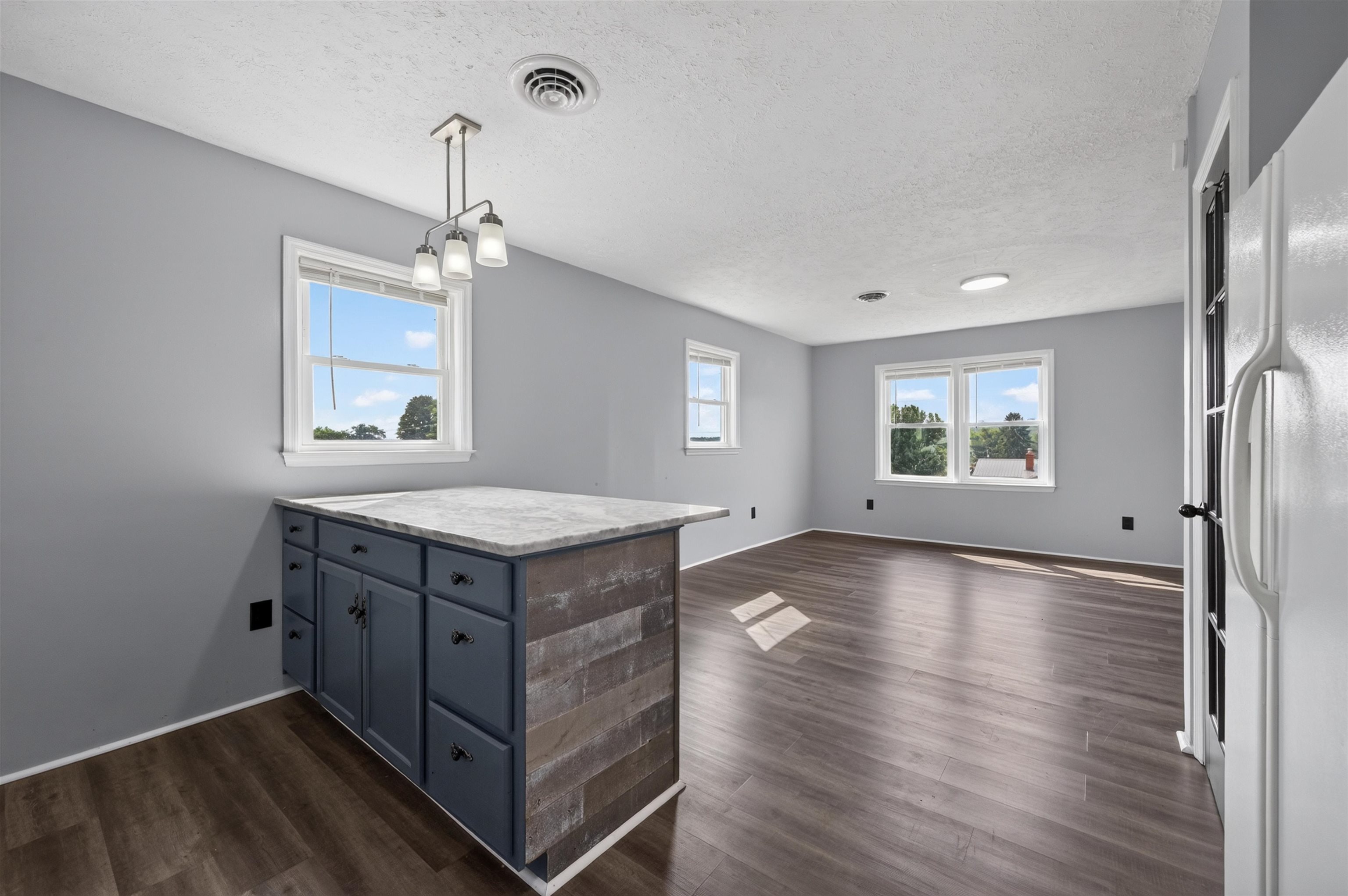 5861 Douglas Street Dublin VA 24084
