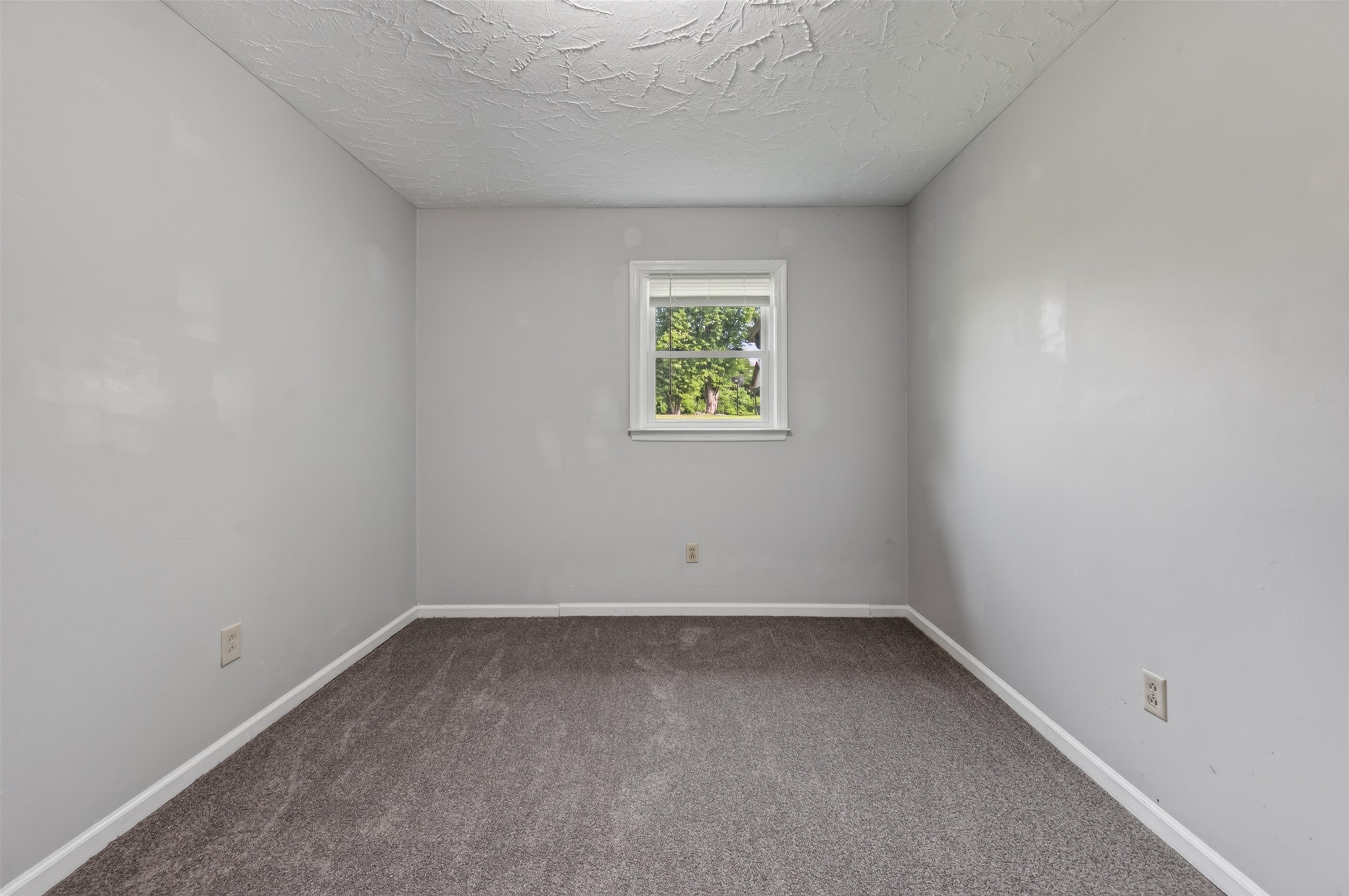 5861 Douglas Street Dublin VA 24084