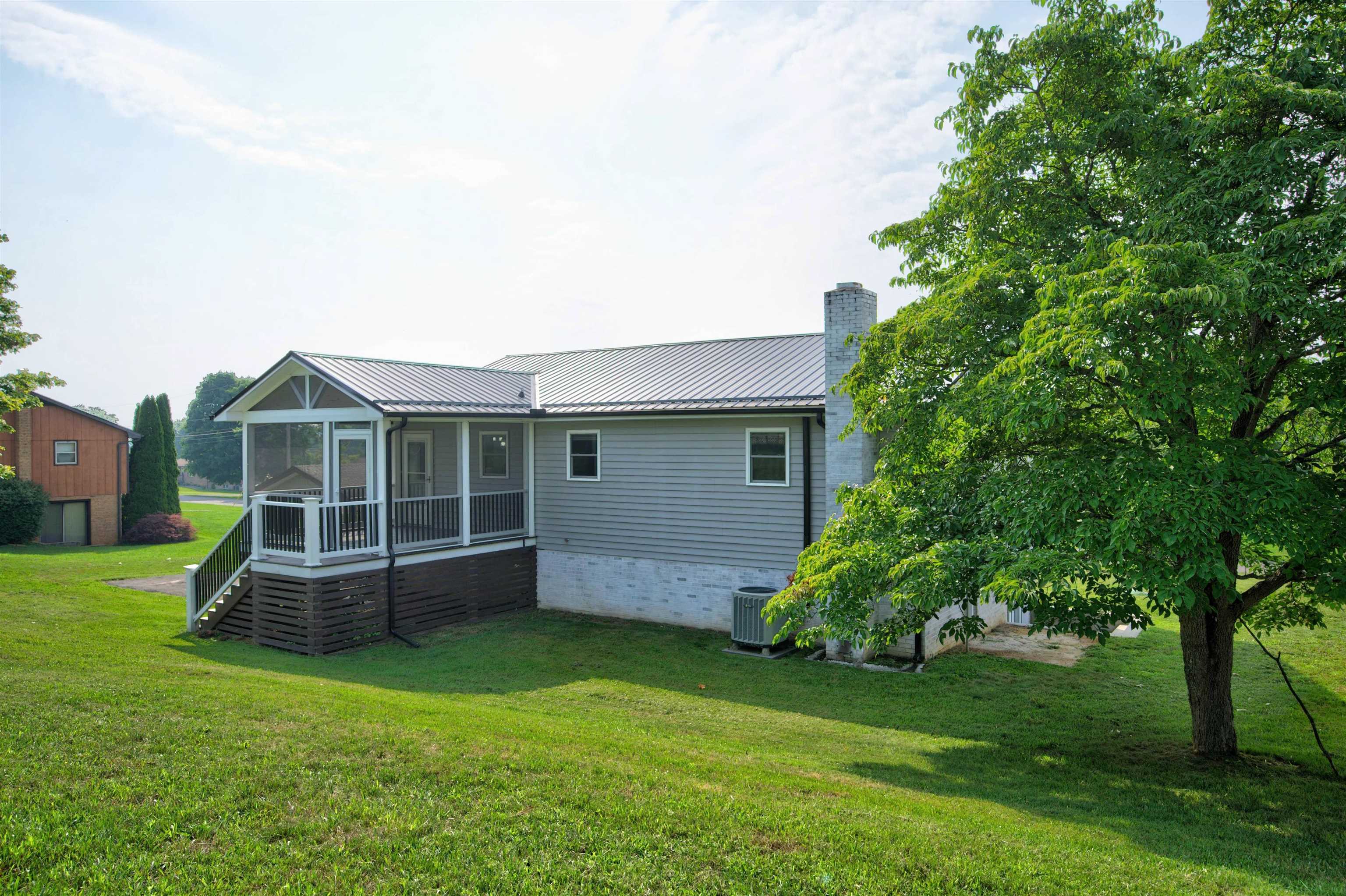 5861 Douglas Street Dublin VA 24084
