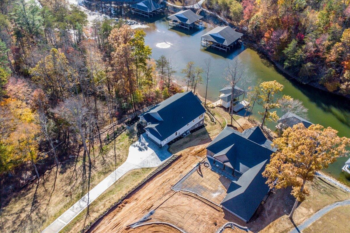 172 Lakewatch Circle Moneta VA 24121