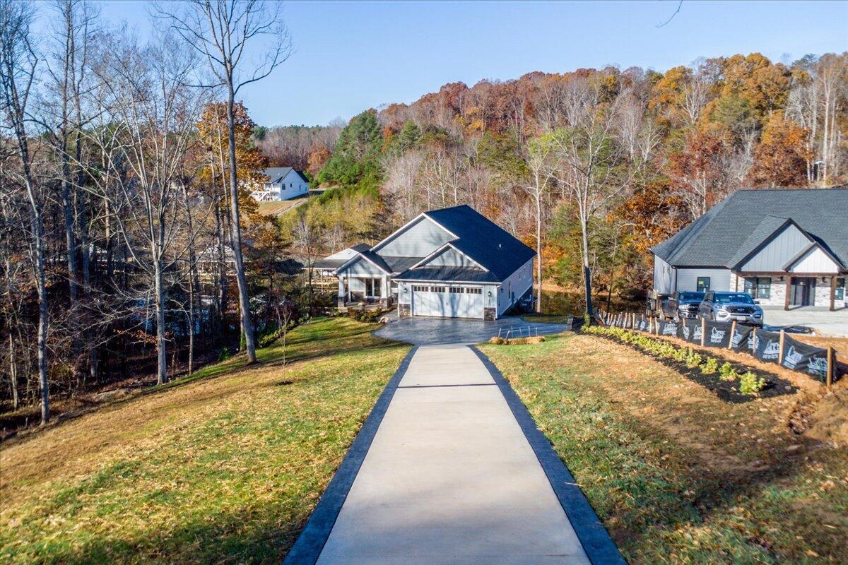 172 Lakewatch Circle Moneta VA 24121