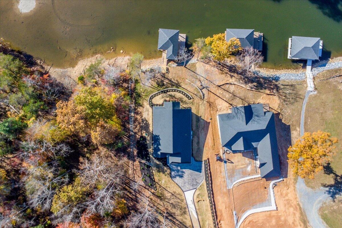 172 Lakewatch Circle Moneta VA 24121