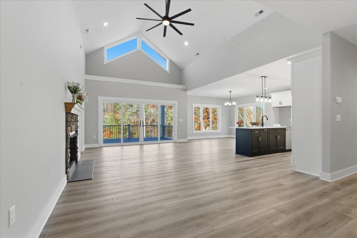172 Lakewatch Circle Moneta VA 24121
