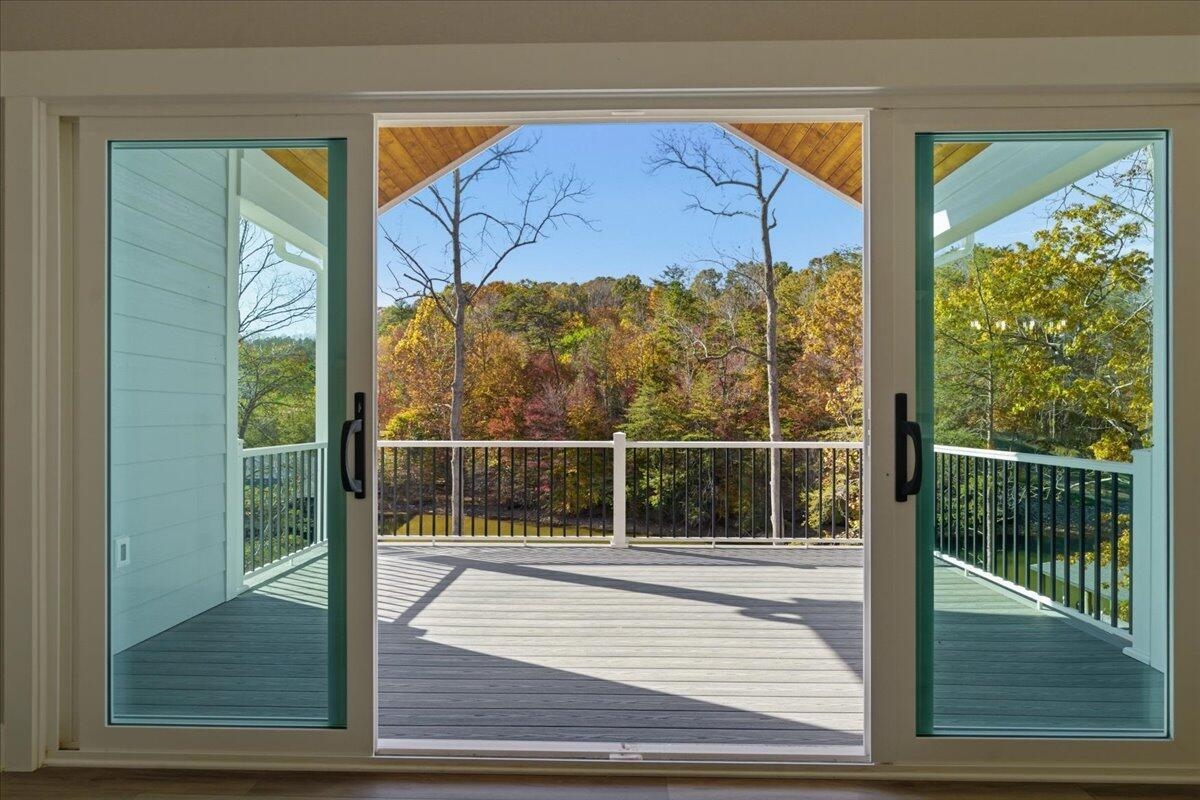 172 Lakewatch Circle Moneta VA 24121