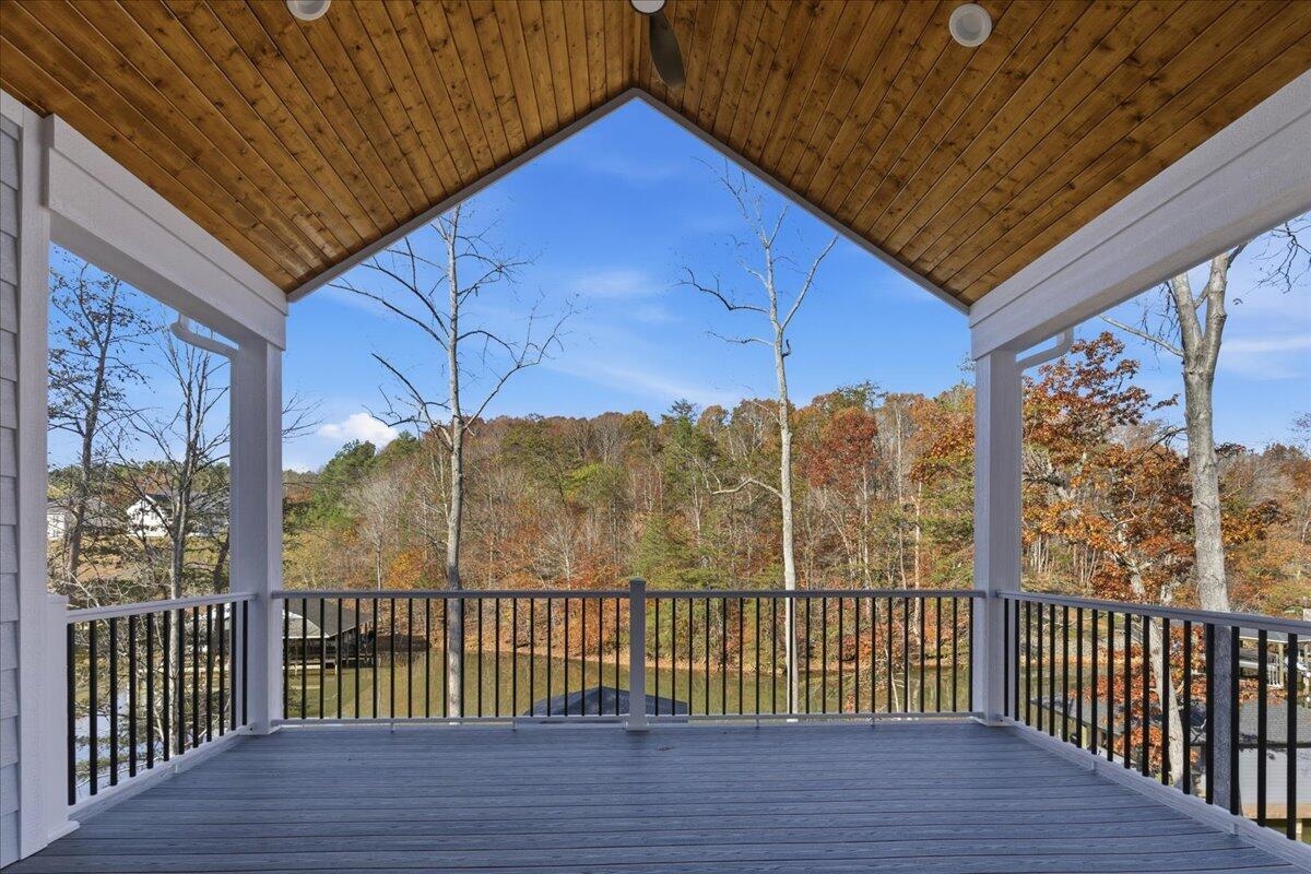 172 Lakewatch Circle Moneta VA 24121