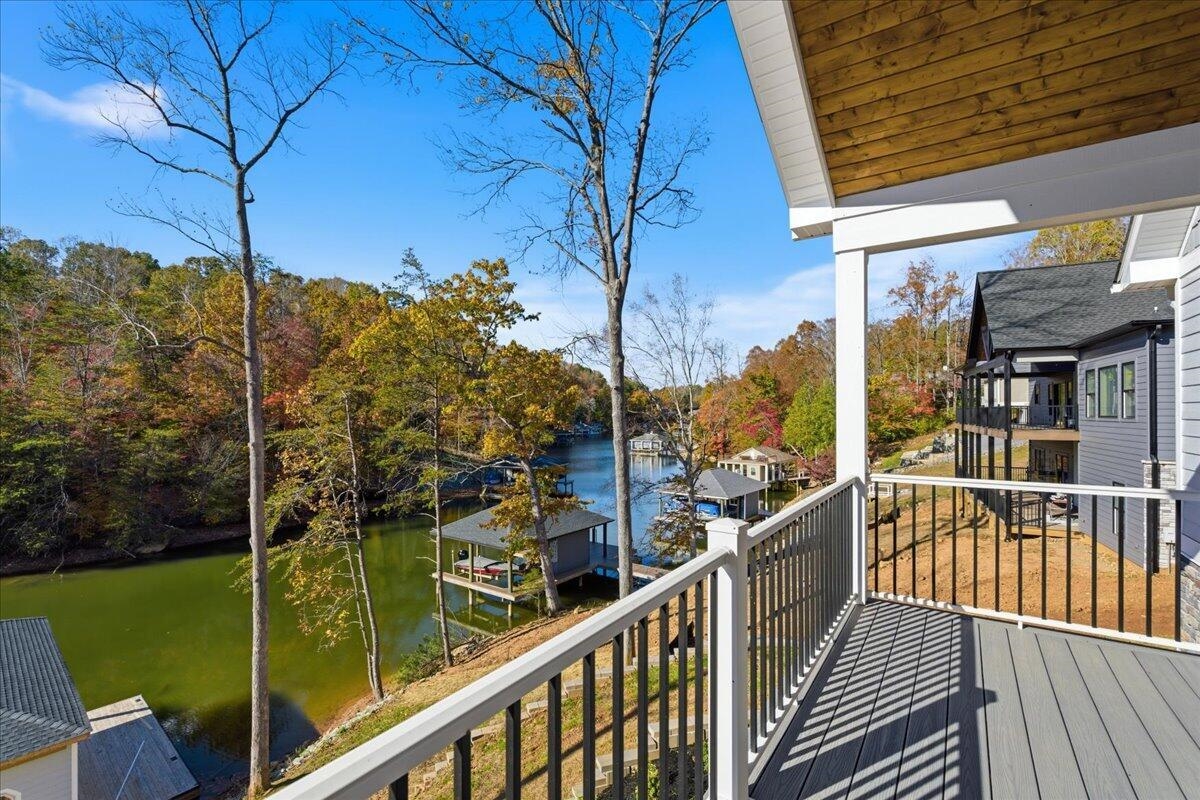 172 Lakewatch Circle Moneta VA 24121