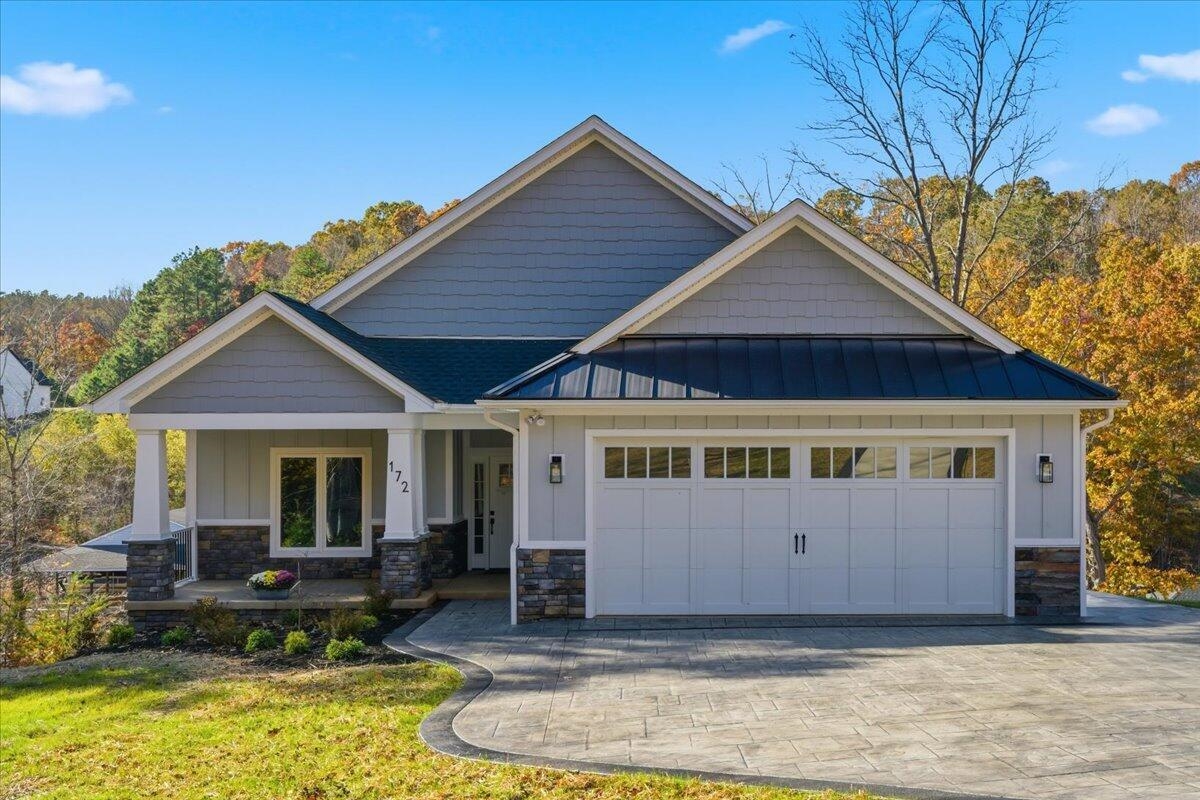 172 Lakewatch Circle Moneta VA 24121