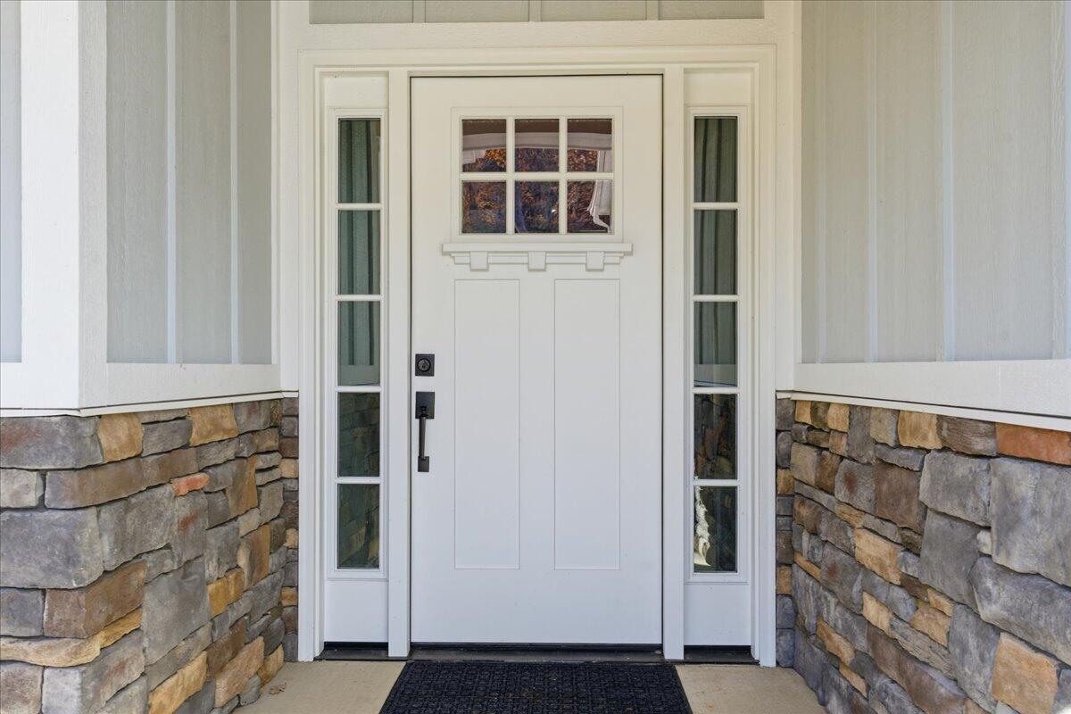 172 Lakewatch Circle Moneta VA 24121