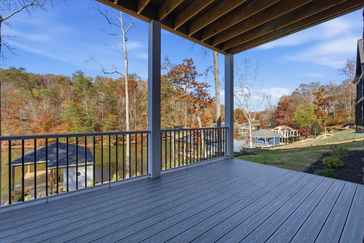 172 Lakewatch Circle Moneta VA 24121
