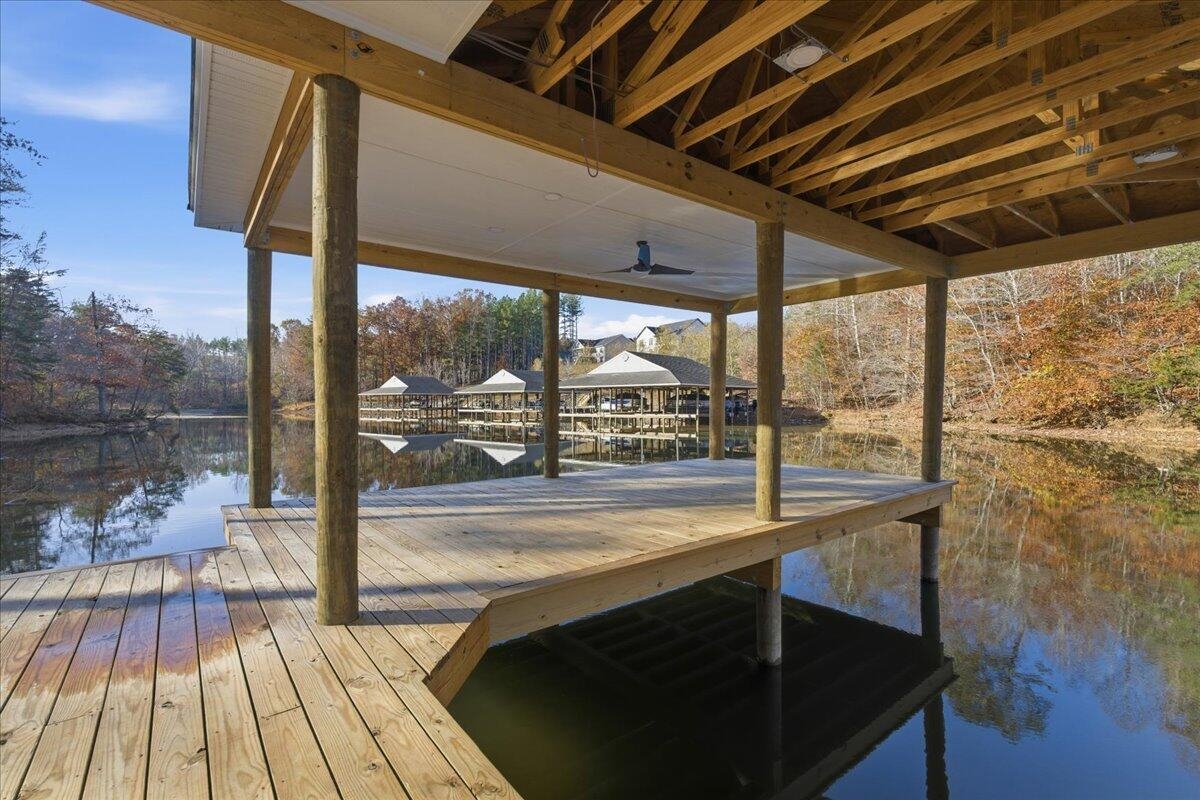 172 Lakewatch Circle Moneta VA 24121
