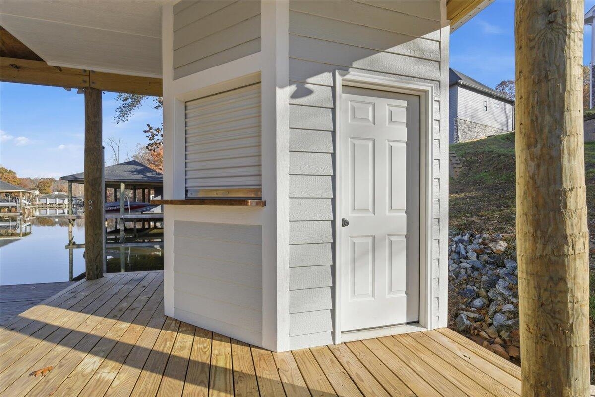 172 Lakewatch Circle Moneta VA 24121