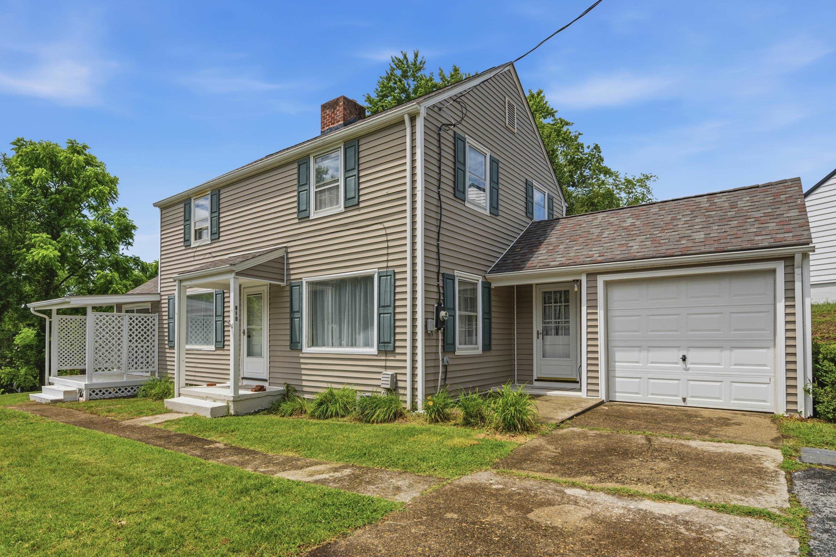 714 High Street Pearisburg VA 24134