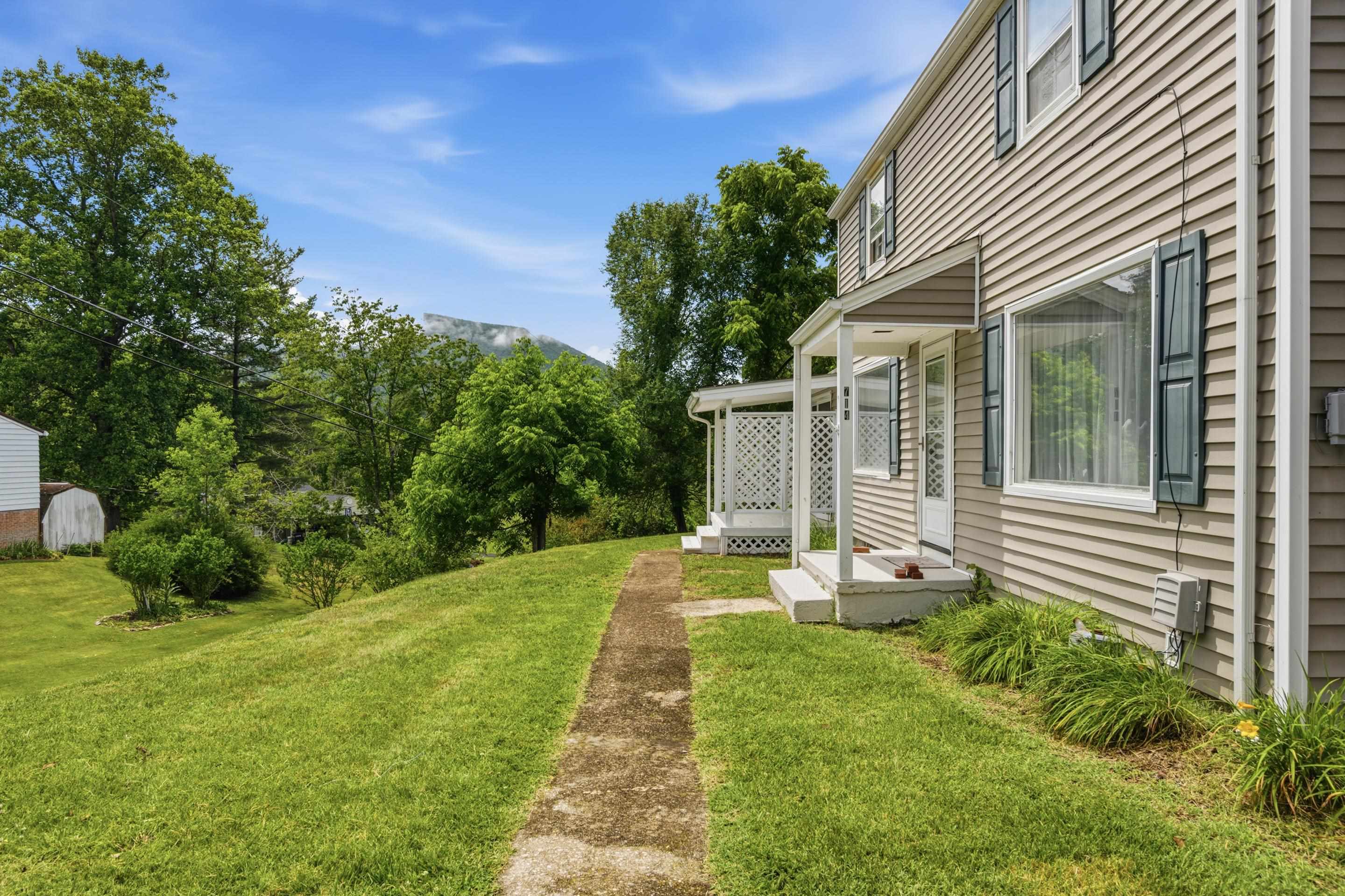 714 High Street Pearisburg VA 24134