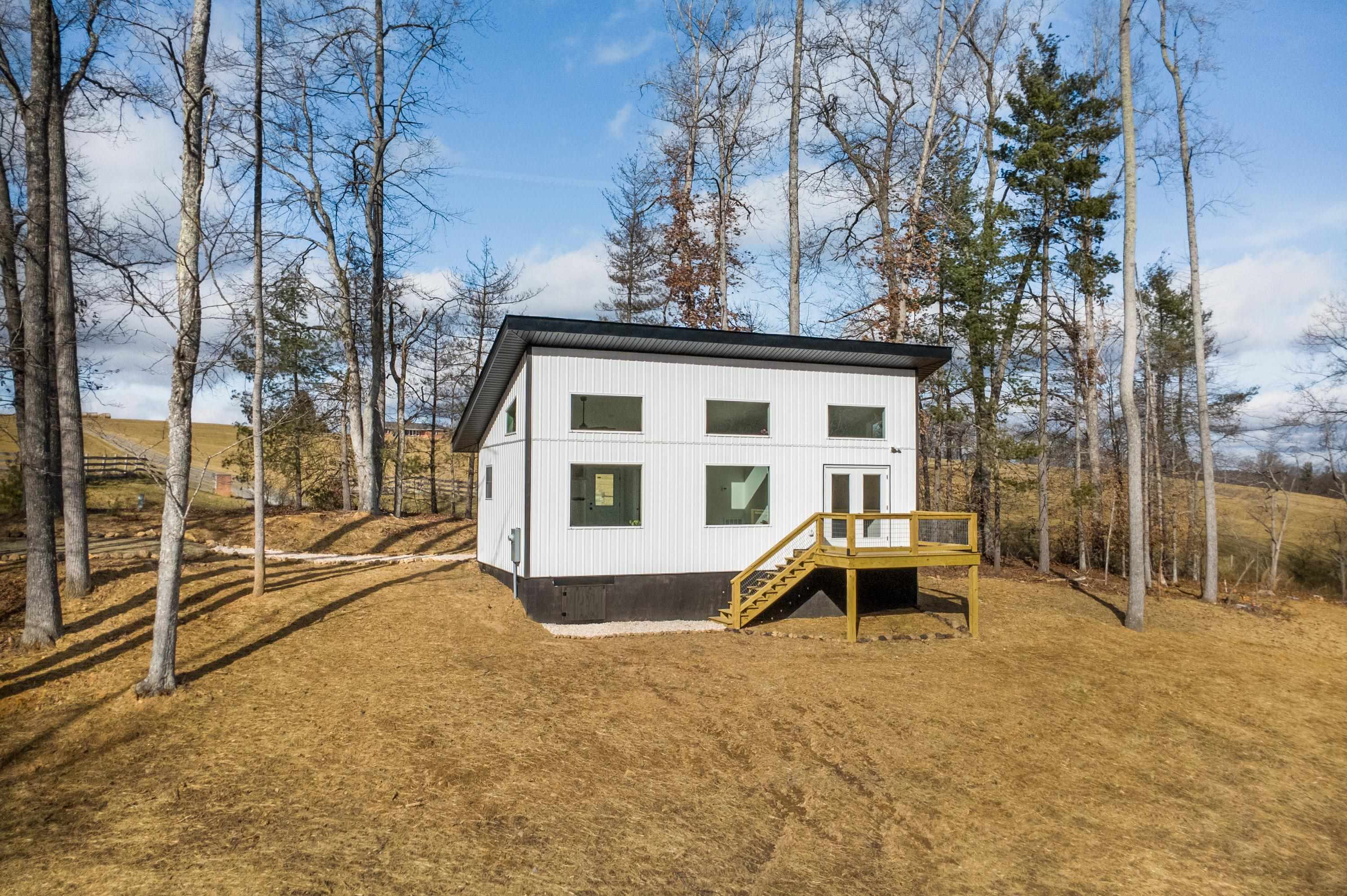 2104 Ridgeview Road Floyd VA 24091