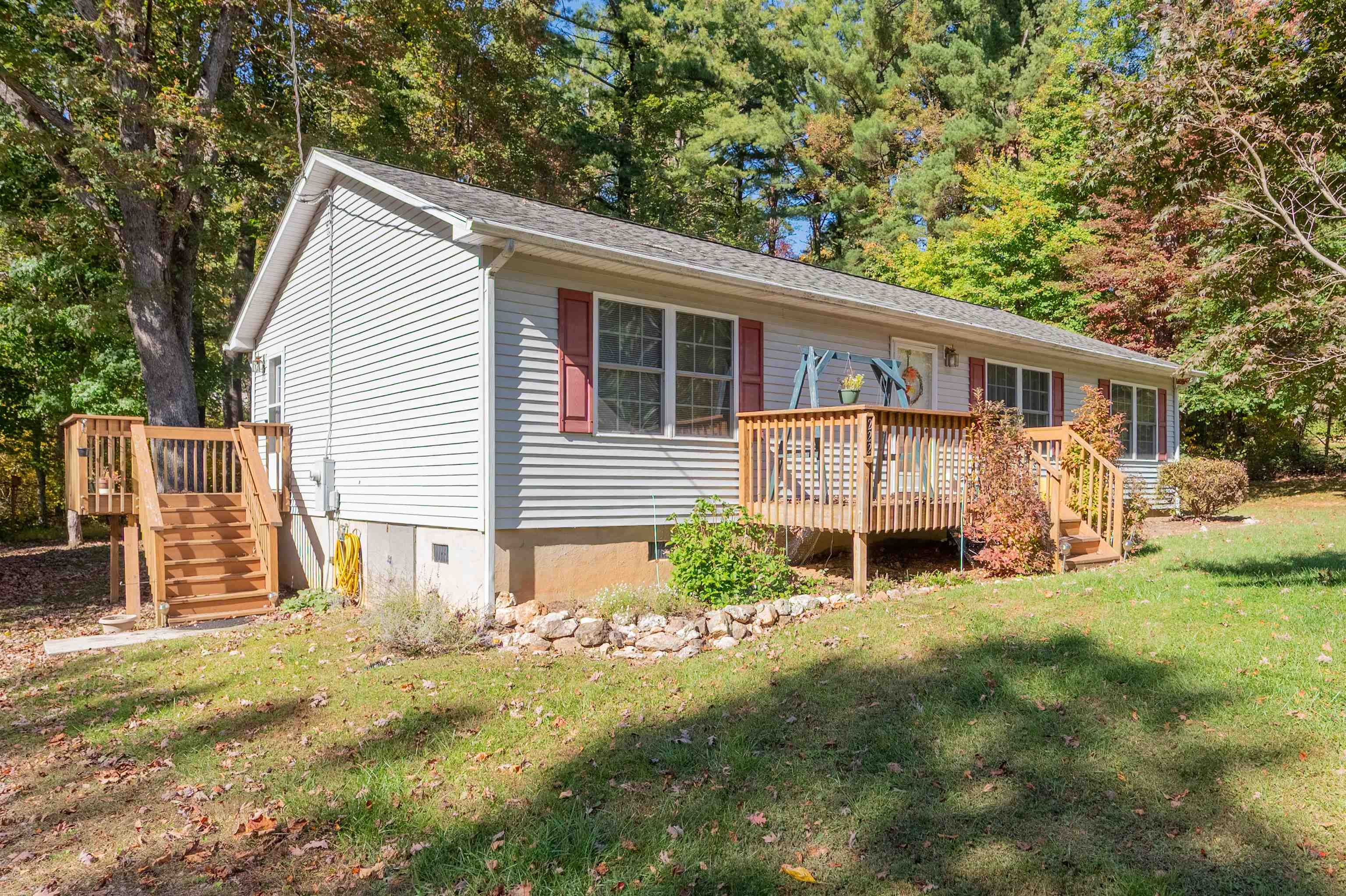 222 Greenwood Lane SE Copper Hill VA 24079