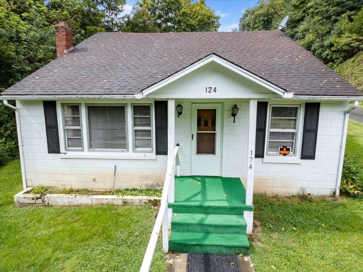 124 Big Branch Hollow Road Pembroke VA 24136